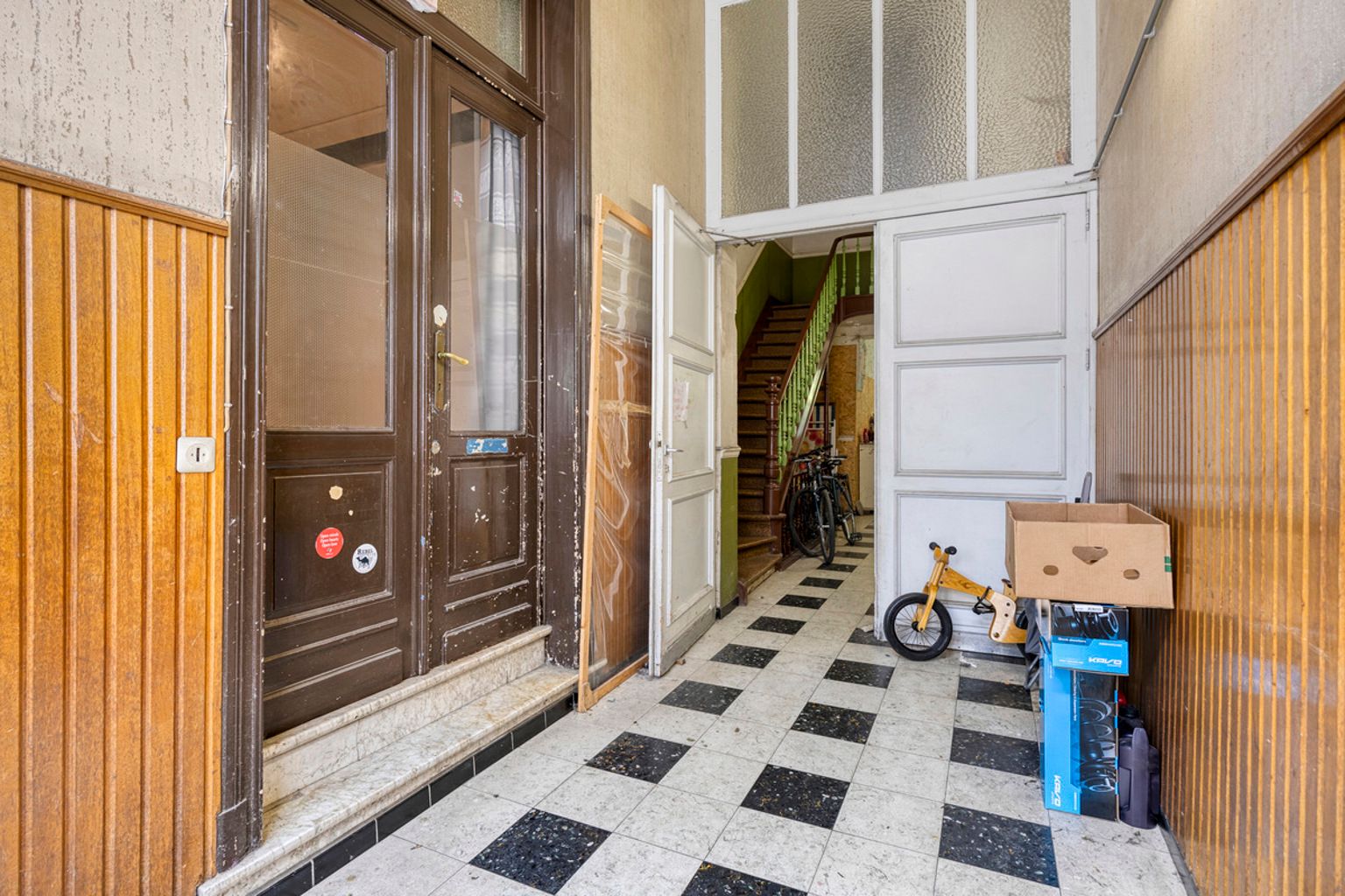 Commercieel gelijkvloers met achterliggend werkplaats foto 4