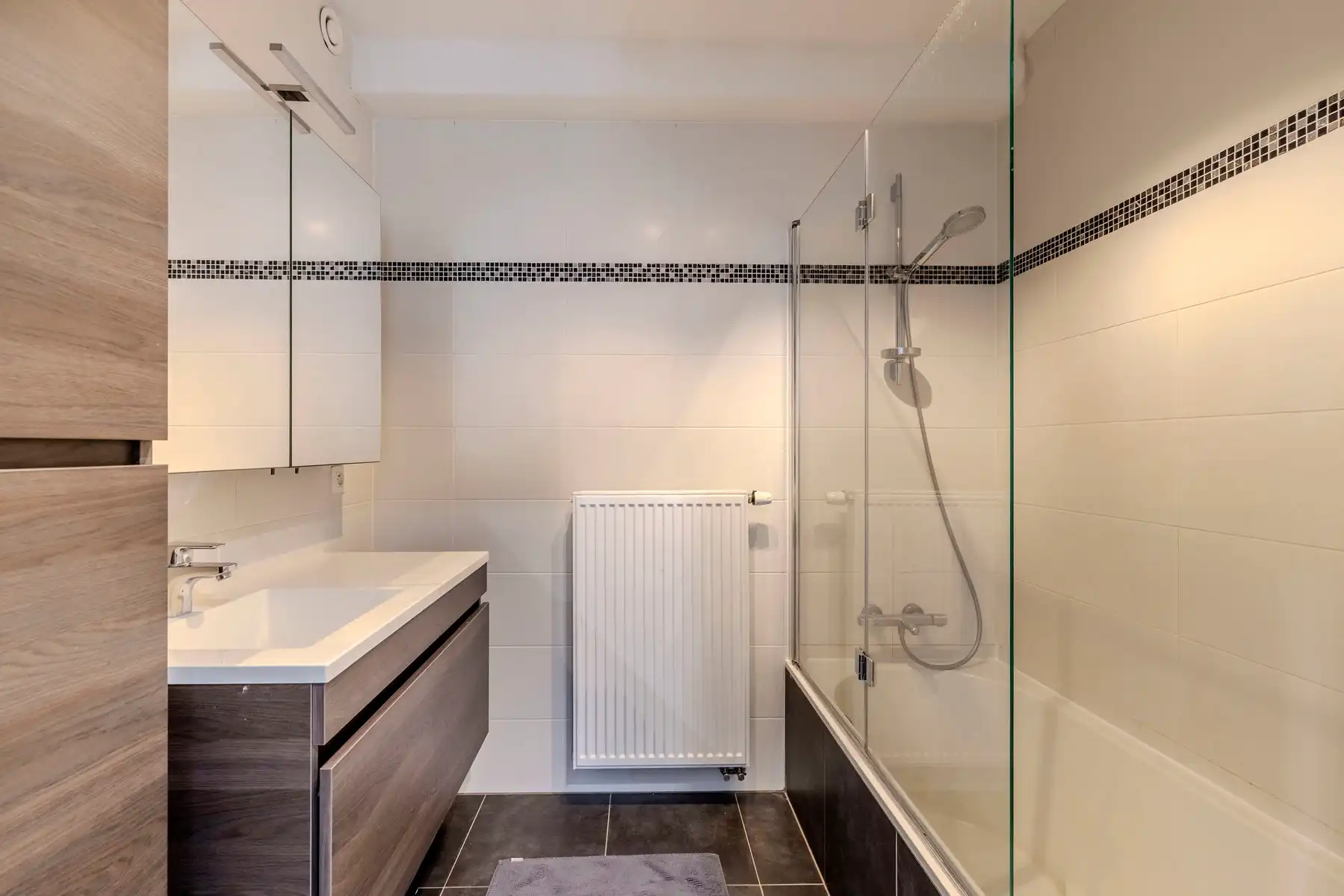 Energiezuinig gelijkvloers appartement in Kessel foto 12