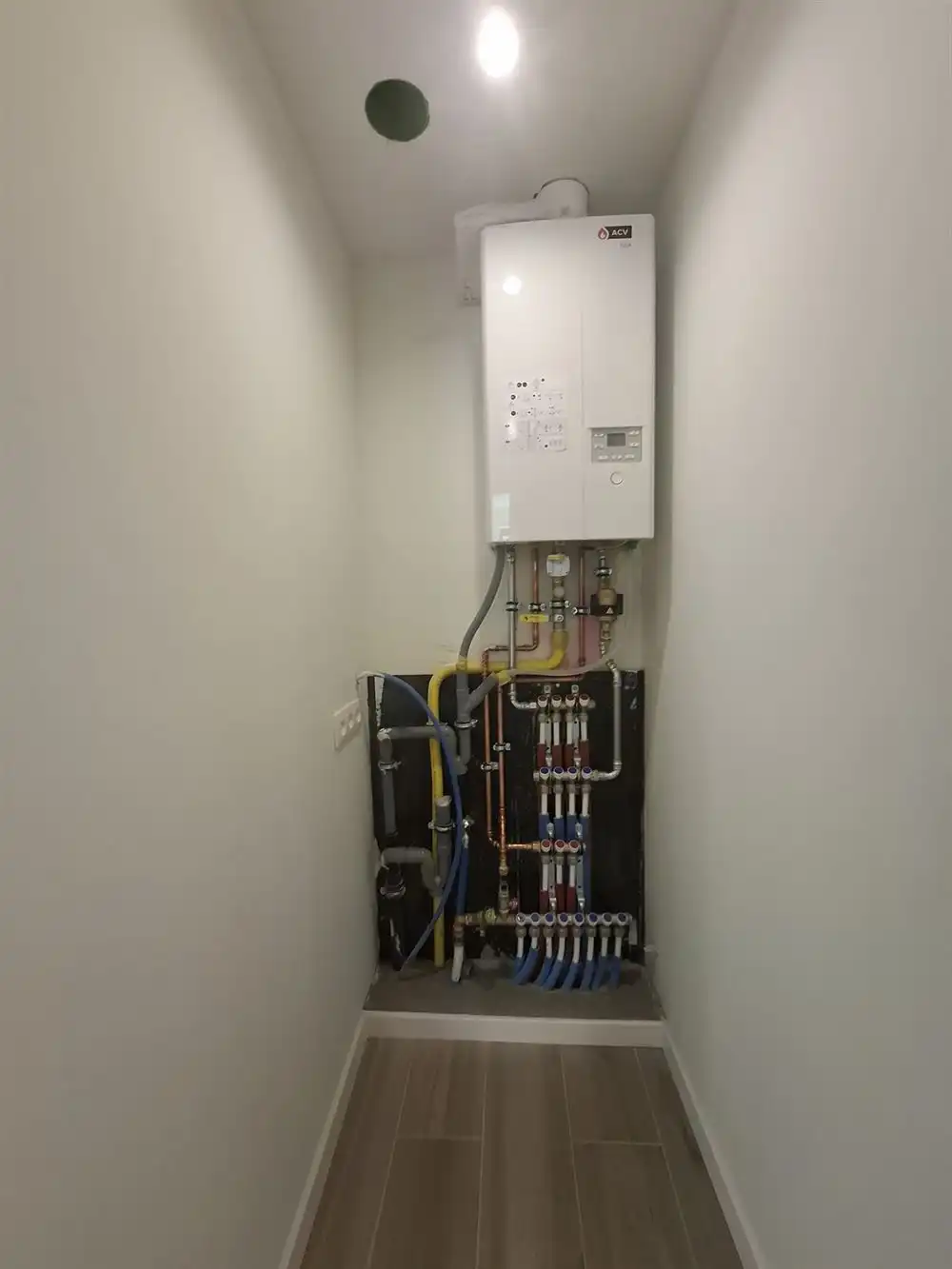  REEDS 80% VAN HET PROJECT VERHUURD! foto 12