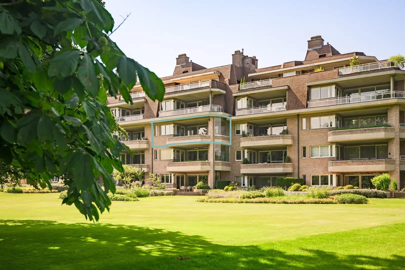 Luxe-appartement in parkdomein De Wilaard foto 4