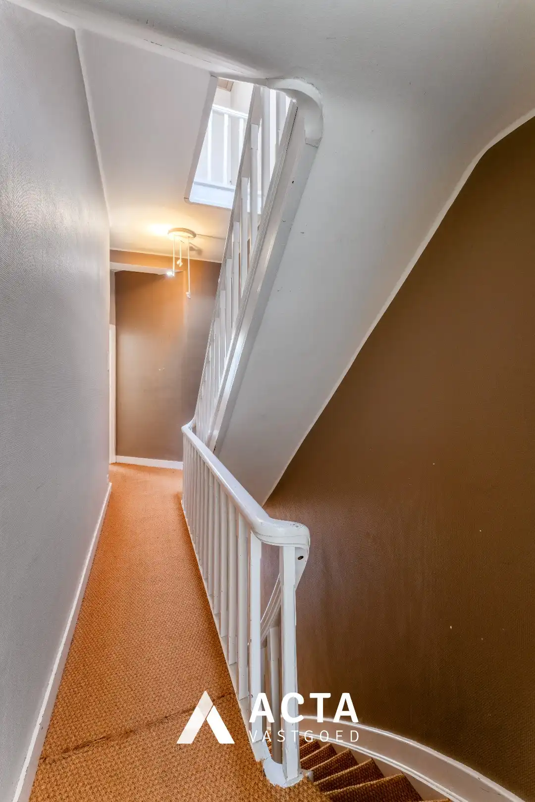 Charmant herenhuis- 3 slpk, praktijk +zonnige tuin foto 9