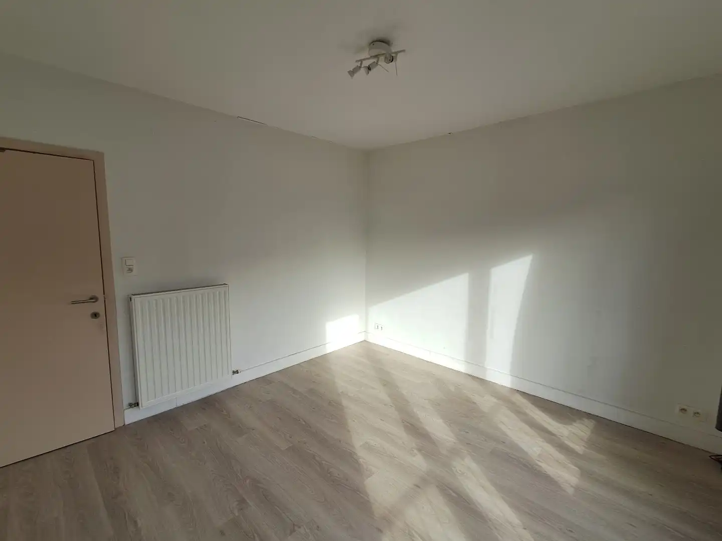 Appartement met tuin nabij Brugge. foto 10