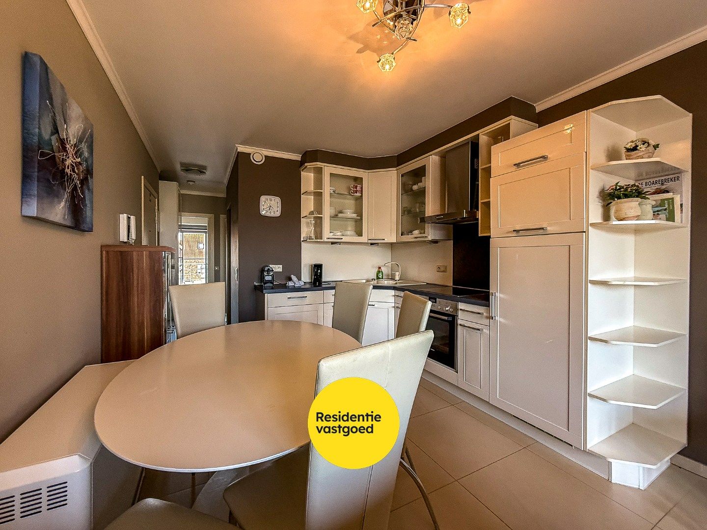 Appartement met 2 slaapkamers in Nieuwpoort Stad. foto 6