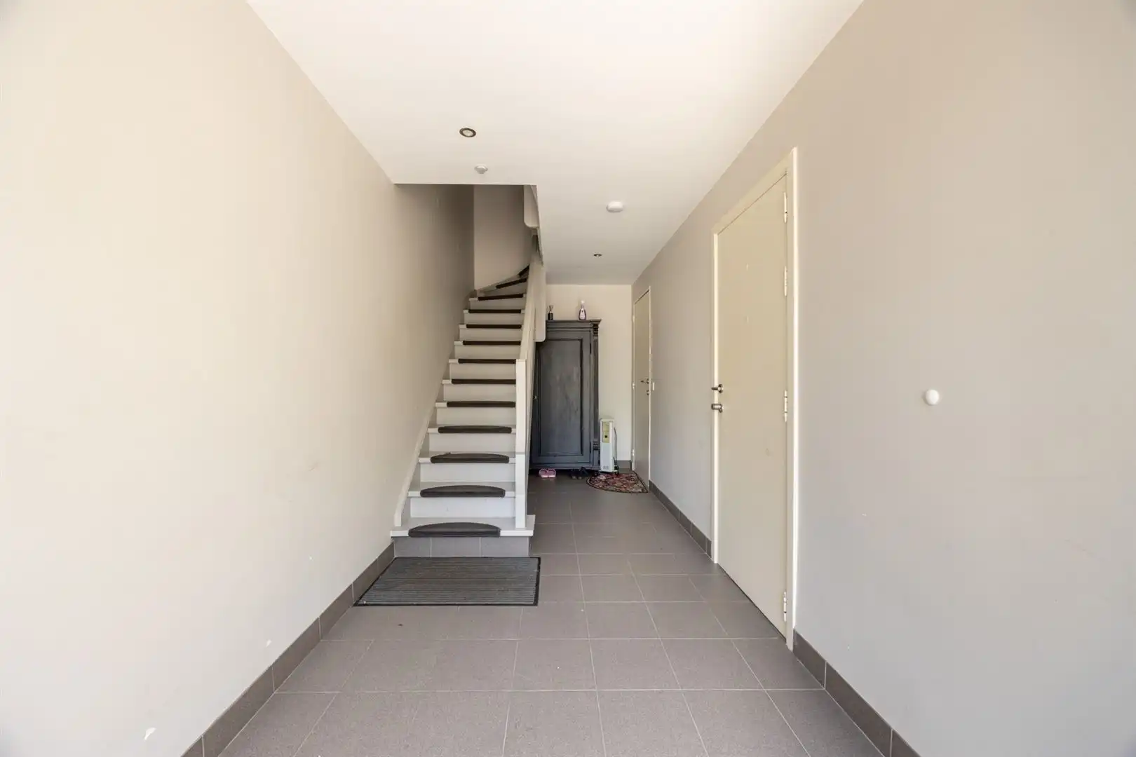 Gelijkvloers appartement met terras en parking op rustige locatie foto 18