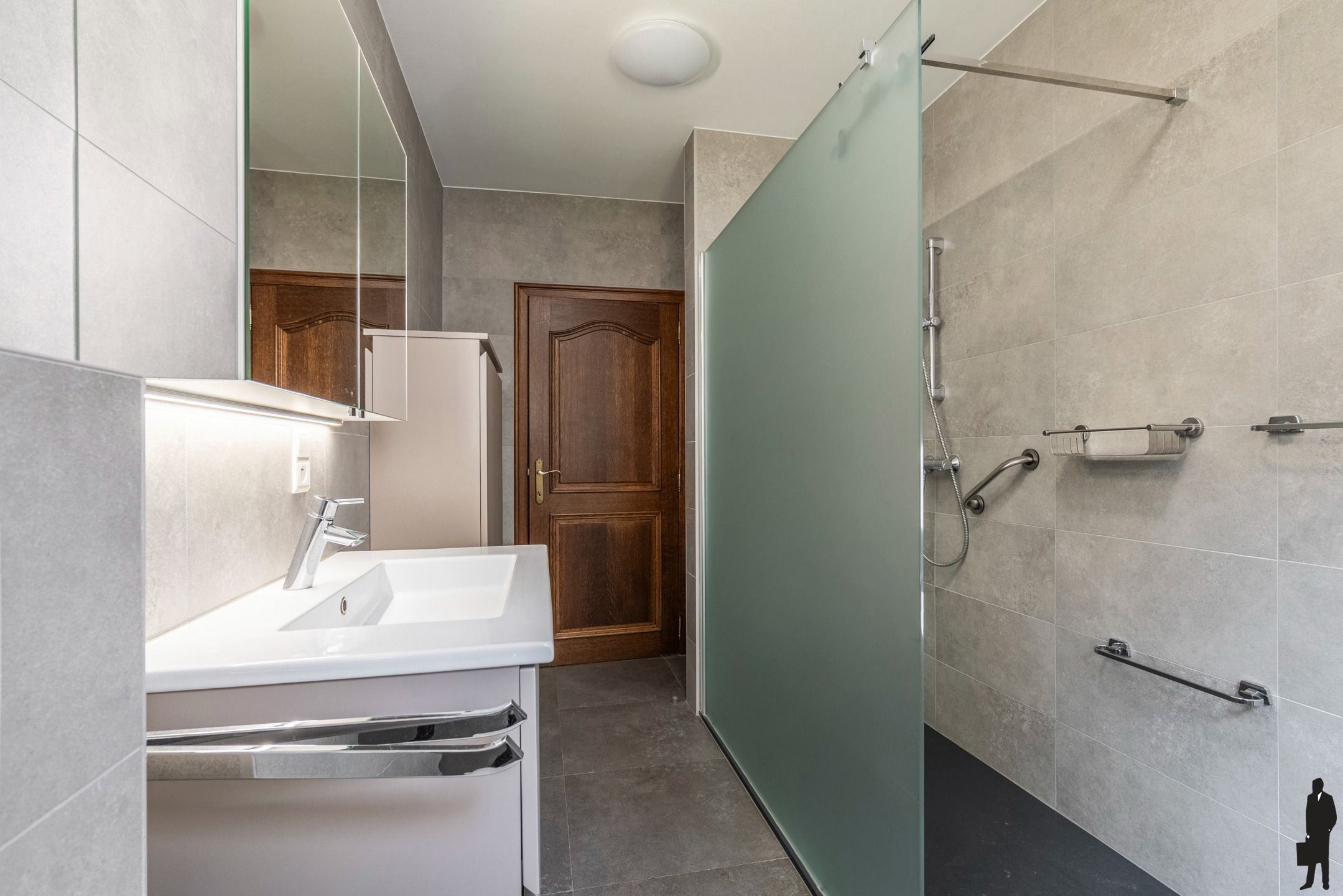 Vrijstaande woning met garage, bijgebouw en ruime zolder foto 15