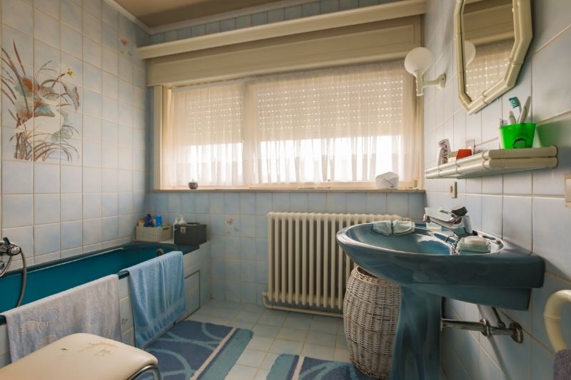 Lichtrijke, te moderniseren woning op 480m² op een steenworp van de Gavers... foto 11