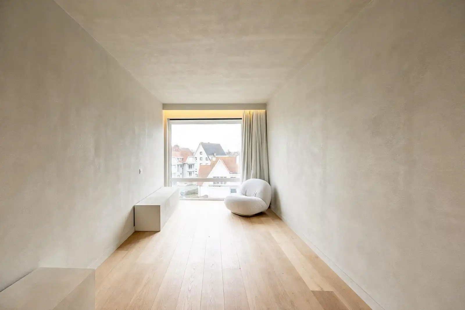 Stijlvol gerenoveerd appartement met zijdelings zeezicht te Koksijde! foto 11