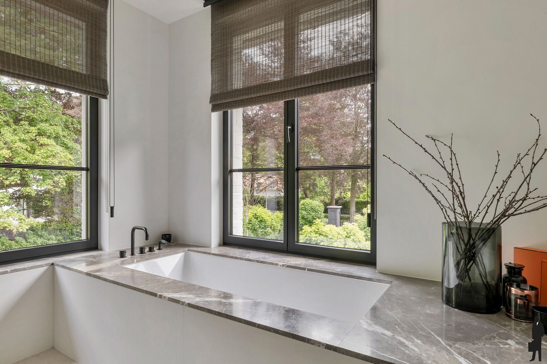 Exclusieve villa met zwembad en bijgebouw op 6.457 m² foto 30