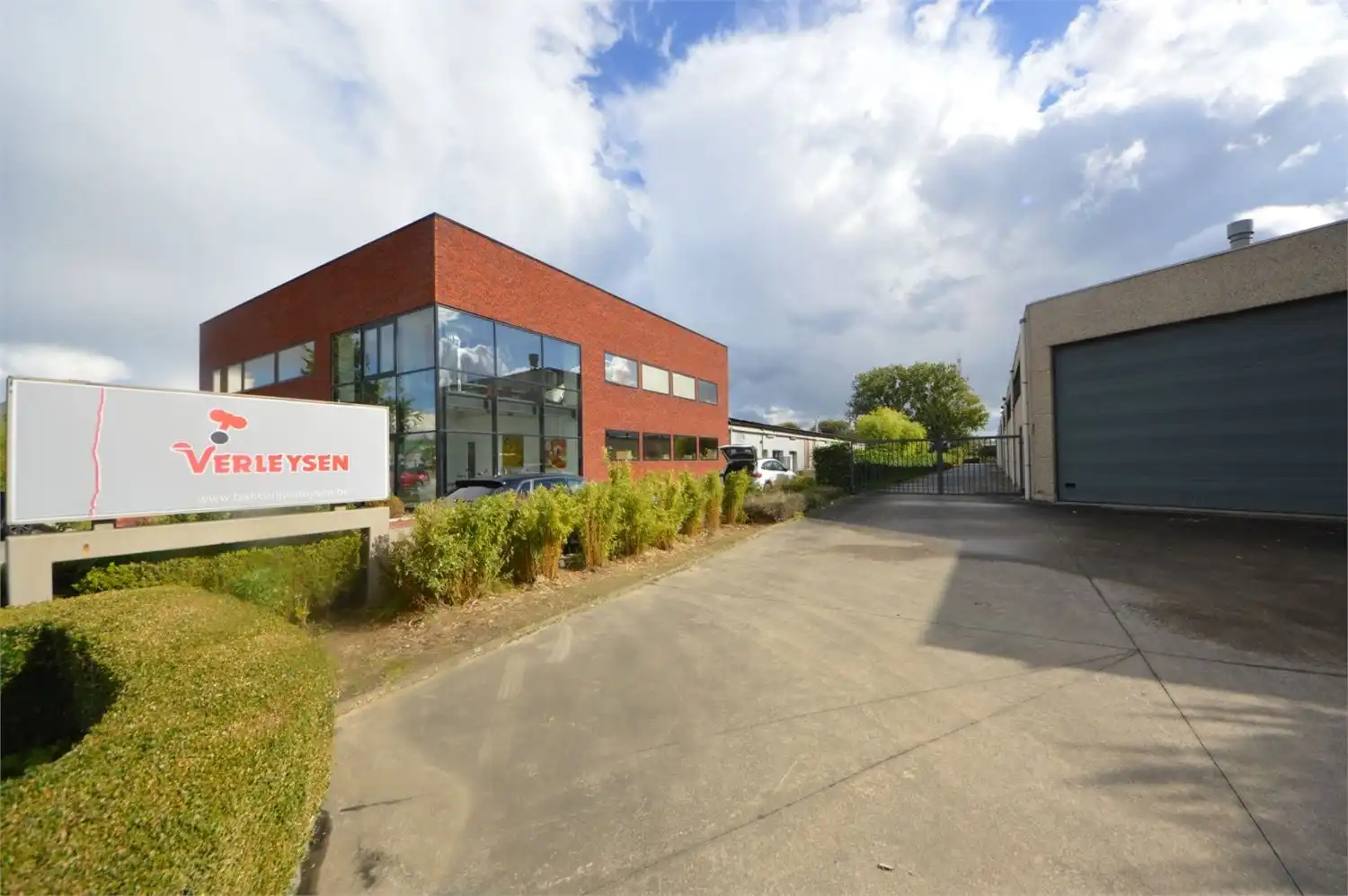 UNIEK BEDRIJFSGEBOUW INDUSTRIEZONE NOORD II CA. 500 m² foto 16