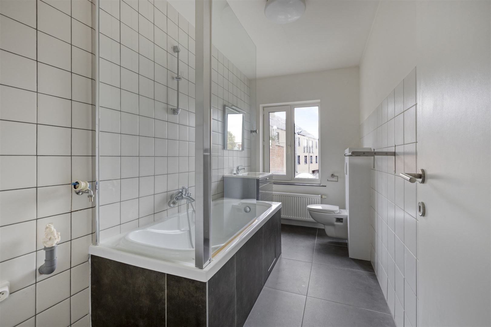 TE KOOP: Investeringspand met handelsruimte en appartement! foto 8