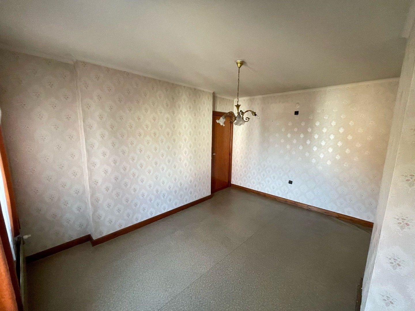 Gezinswoning met 3 slaapkamers en grote tuin. foto 18