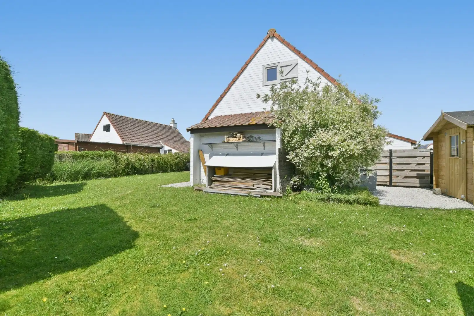 Charmant vissershuisje met 3 slaapkamers en prachtig open polderzicht foto 20