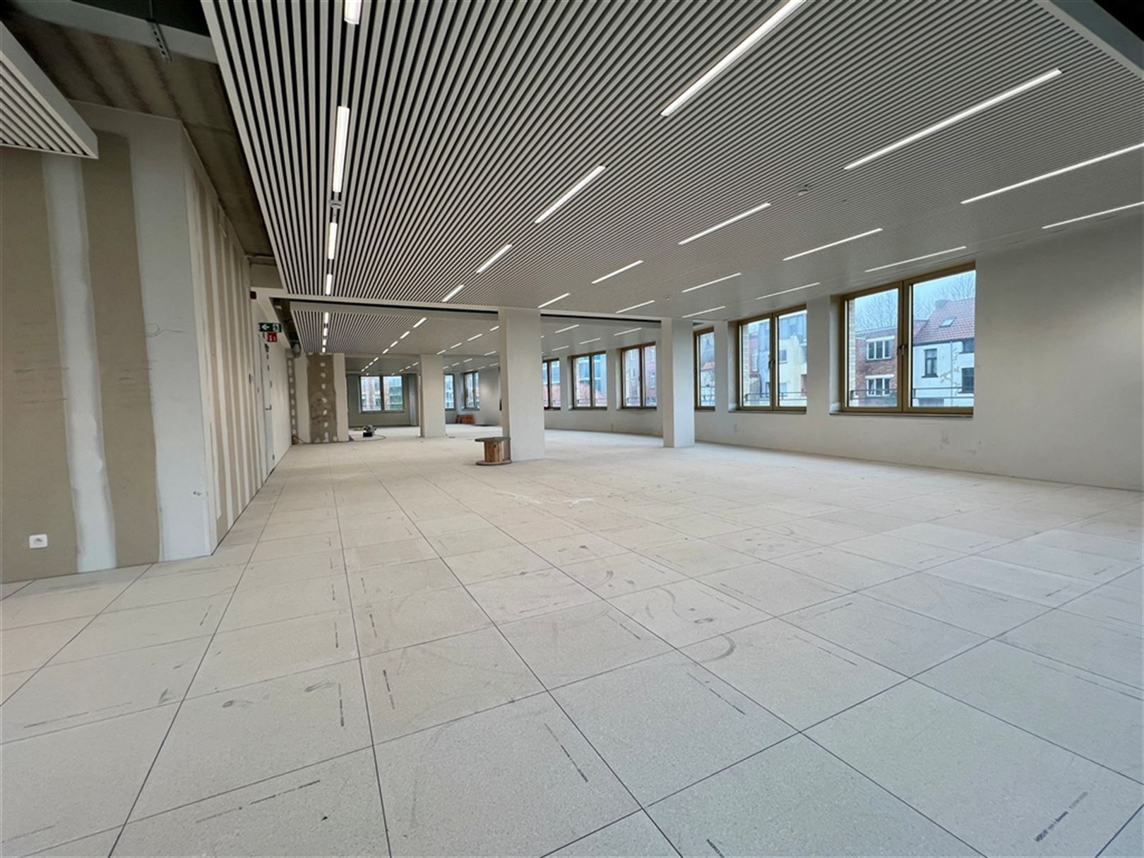 Nieuwbouwkantooor nabij het Gentse stadscentrum Keizerpoort met oppervlakte van 257 m² foto 6