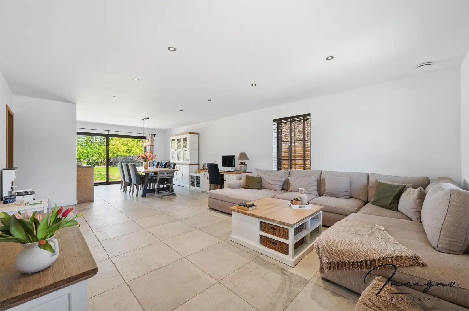 Recente stijlvolle BEN woning op een perceel van +- 15a foto 5