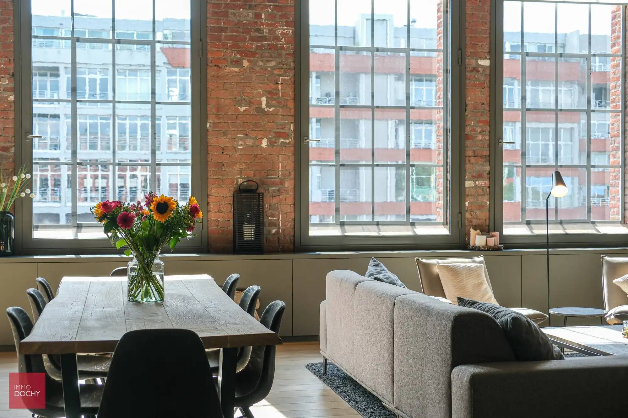 Sfeervolle ruime loft met frontaal zicht op het Kanaal - Spinnerijkaai foto 2