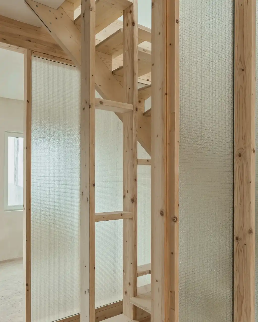 Architecturale woning ontworpen door&nbsp;GAFPA&nbsp;architecten met tuin, garage en atelierruimte op een boogscheut van het stadscentrum. foto 11