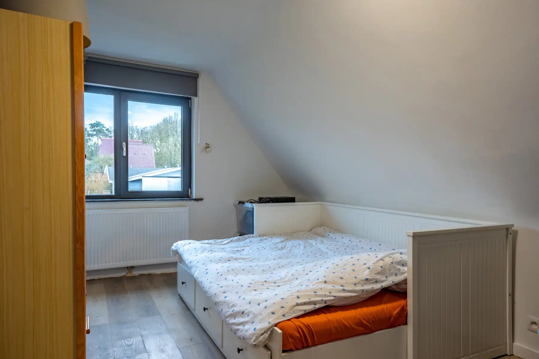 Instapklare woning met 4 slpks en ruime tuin in Kalmthout foto 14