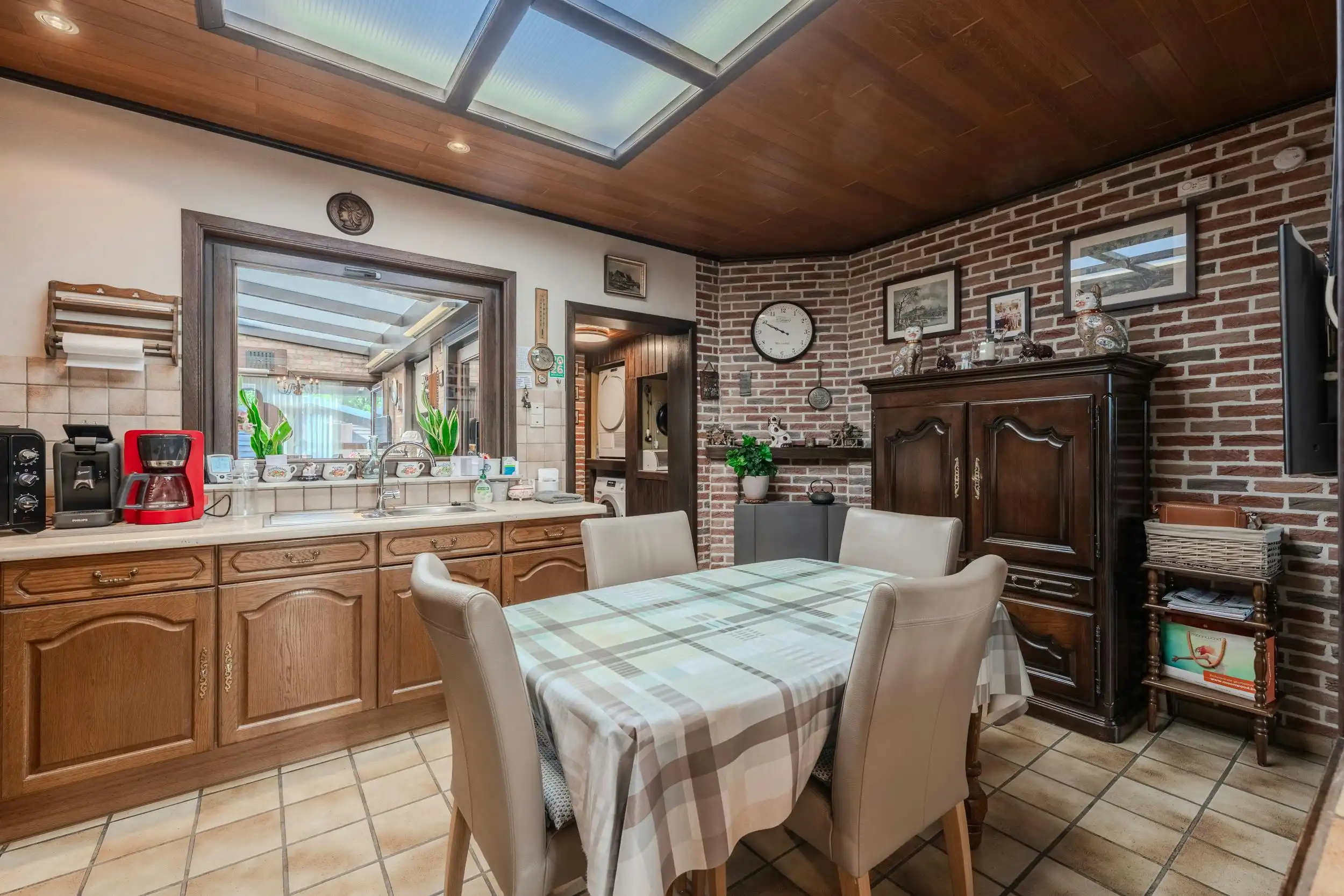 Huis te koop in Ieper met zongerichte tuin én garage foto 27