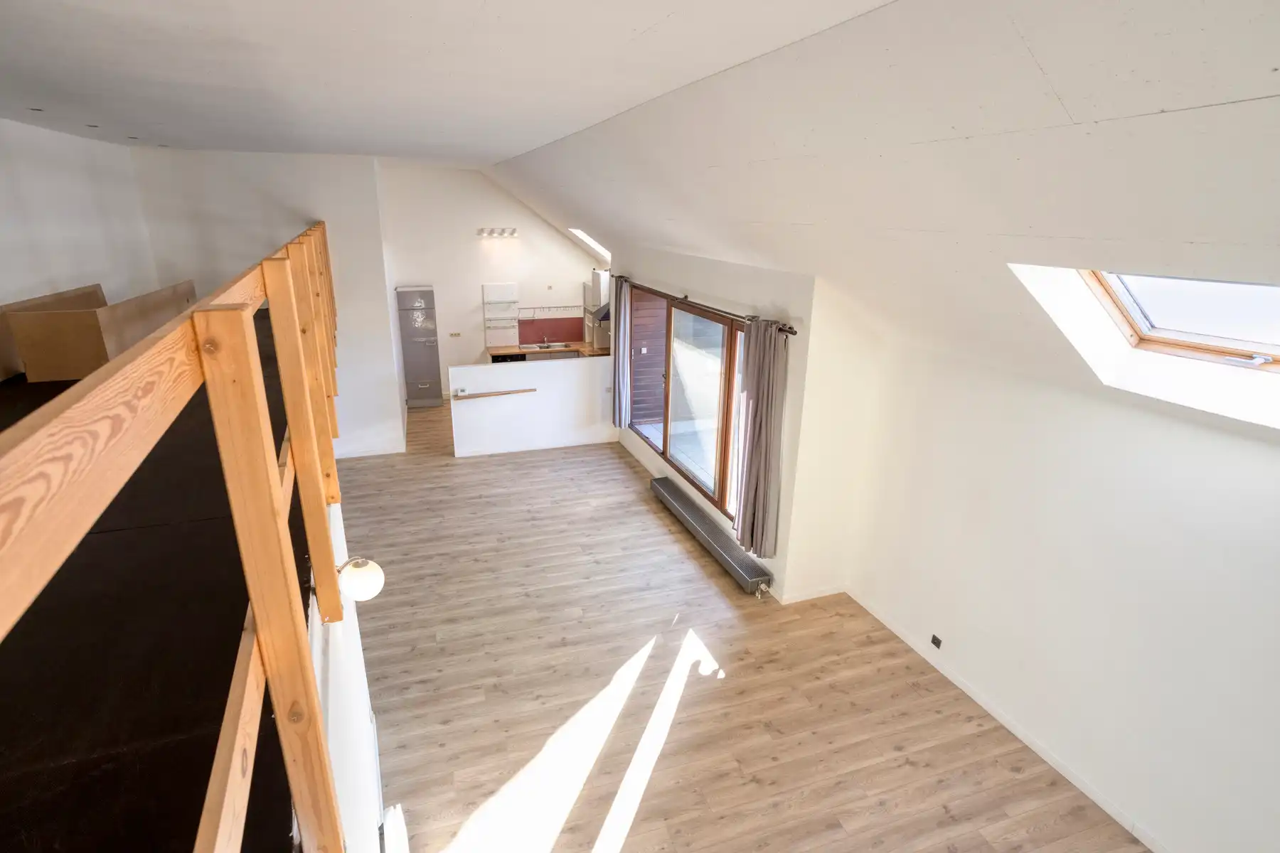 Appartement met 3 slaapkamers, terras en parkeerplaats foto 21