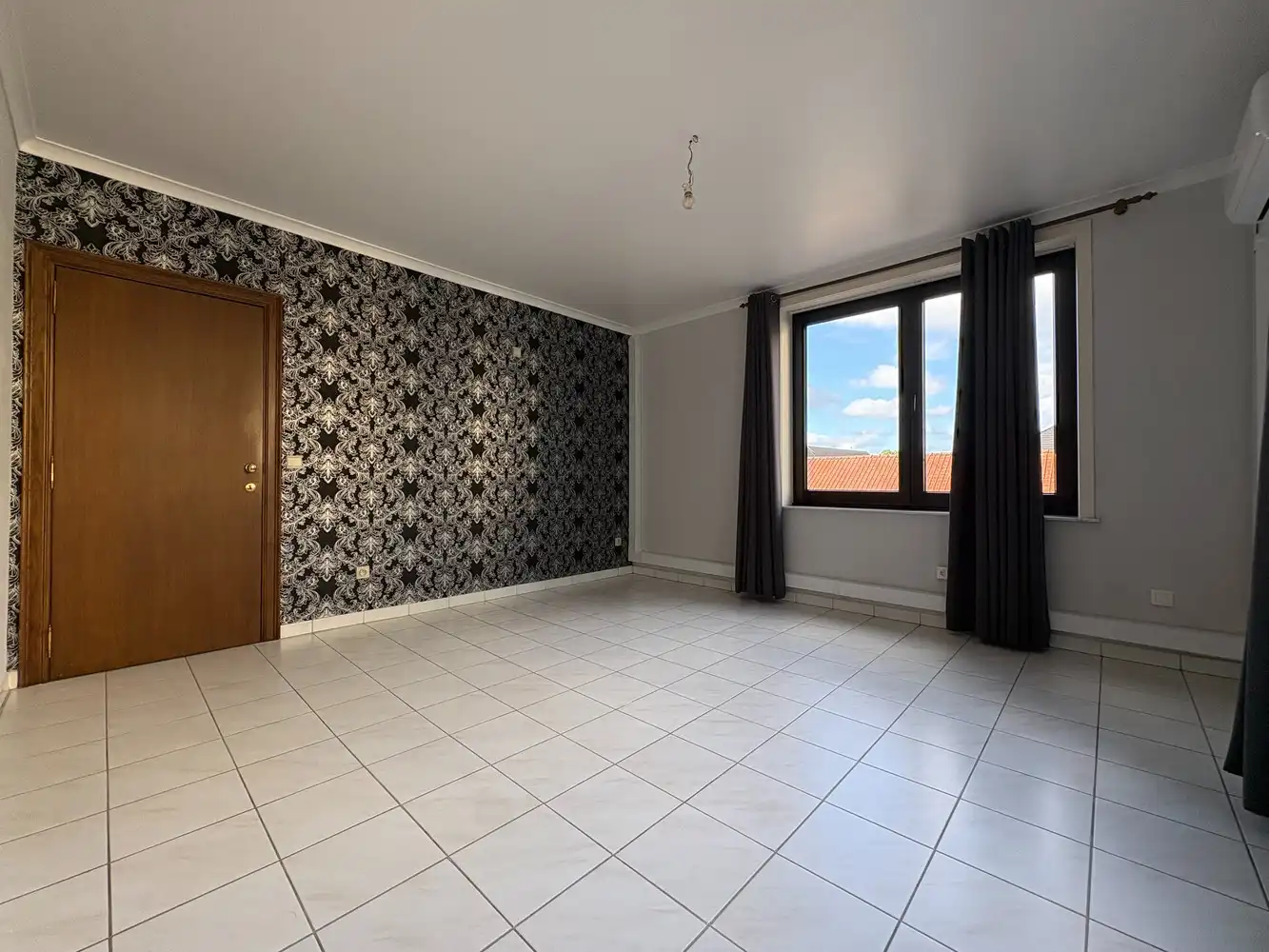 Lichtrijk appartement in het centrum van Torhout + garage foto 10