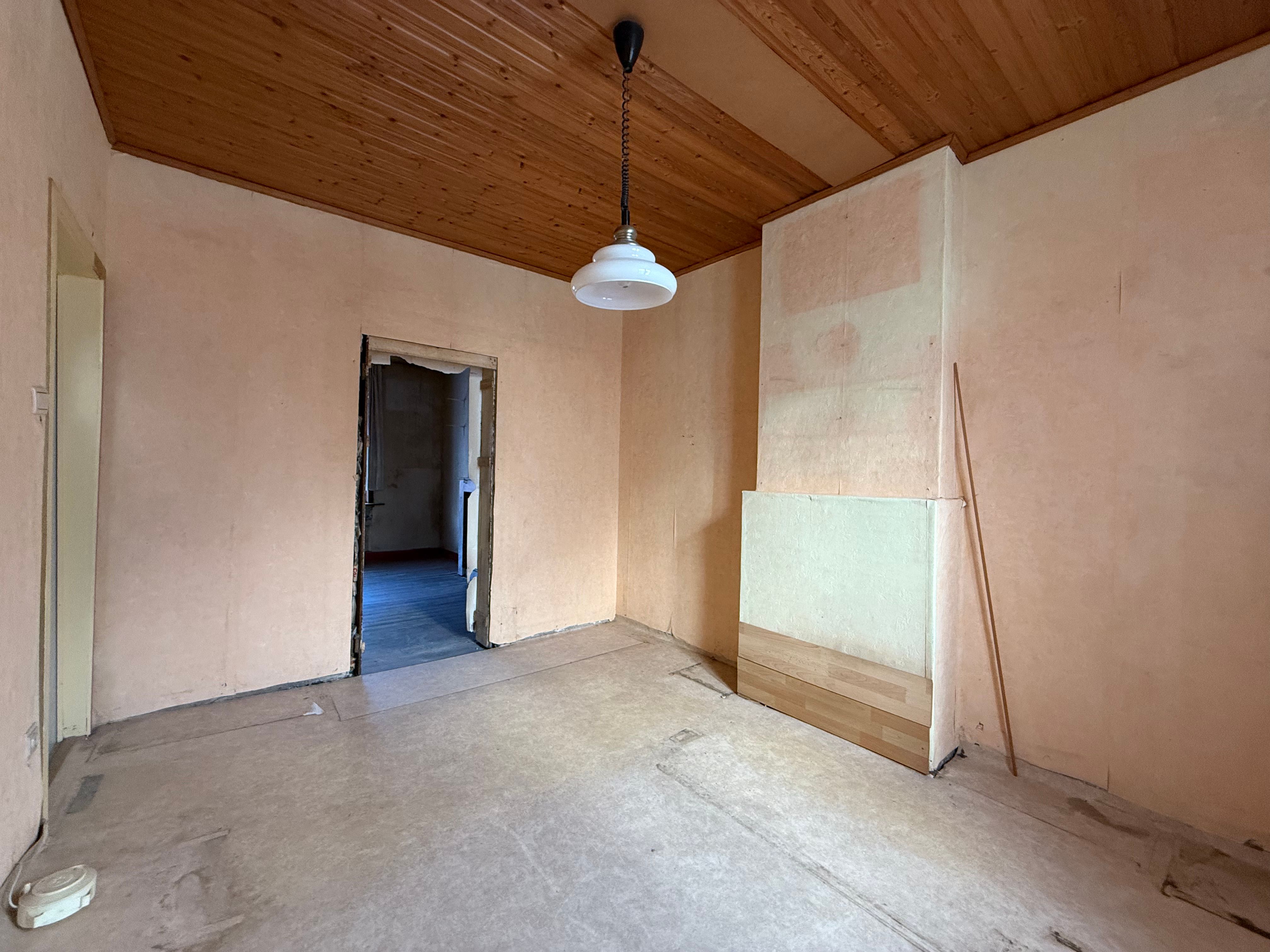 Te renoveren woning foto 7