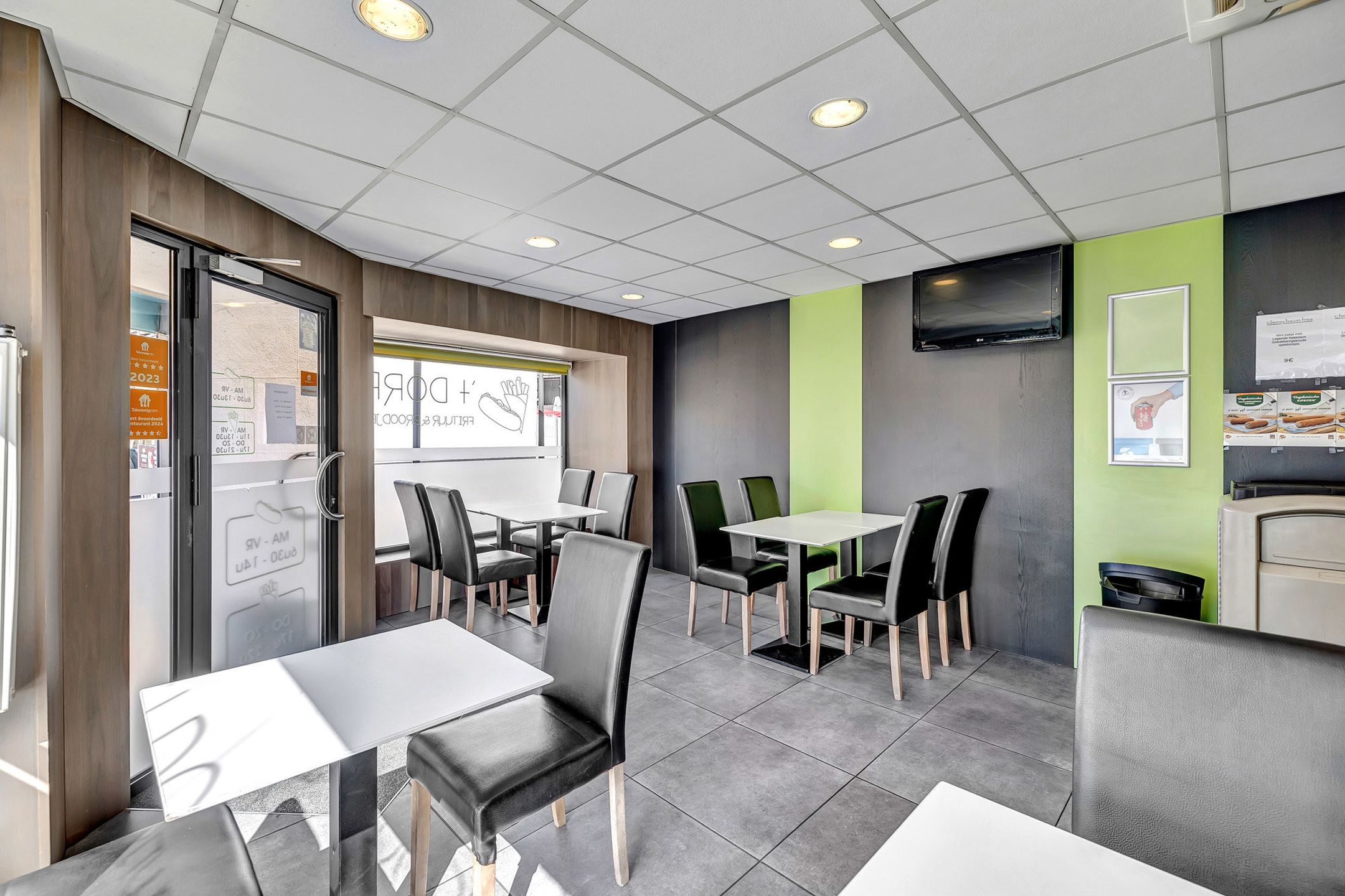 Bekende frituur + woonst met 3 slaapkamers in Baardegem foto 5