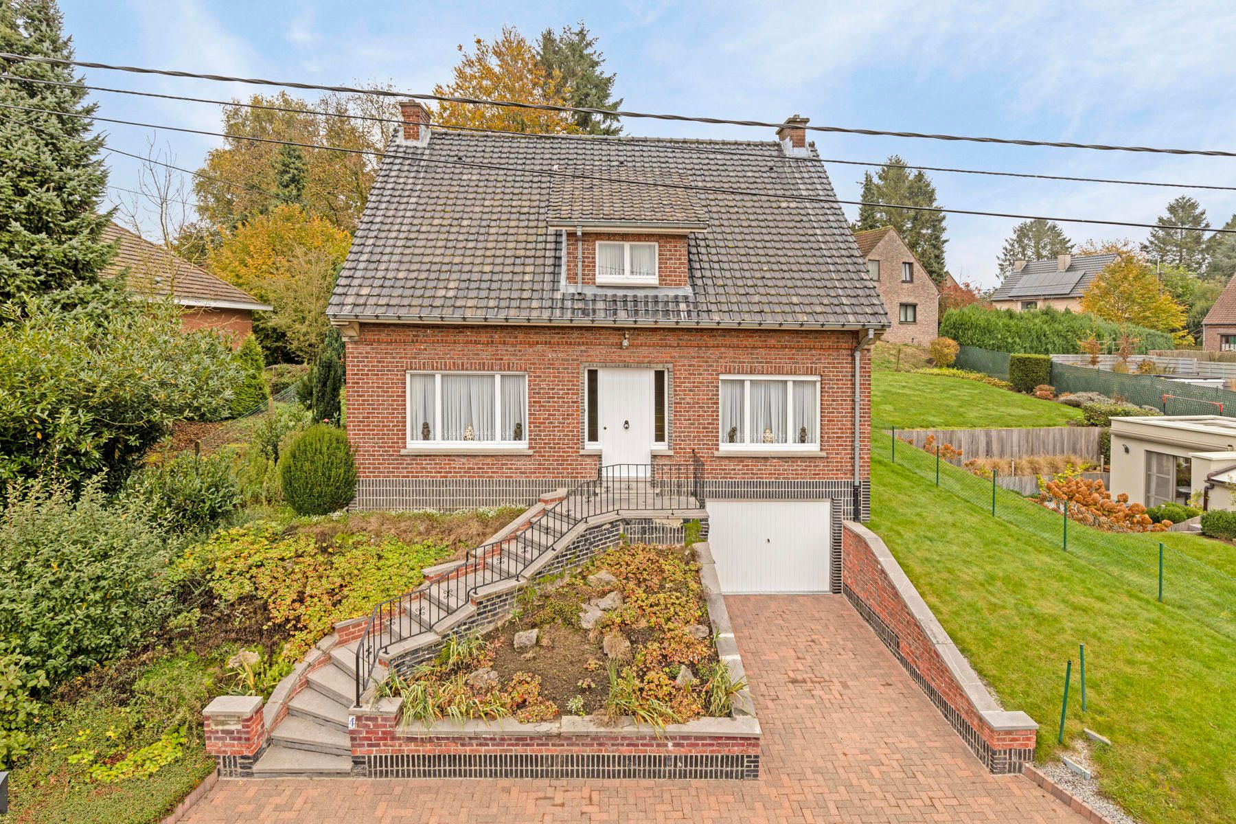 Gunstig gelegen viergevelwoning met tuin foto 2