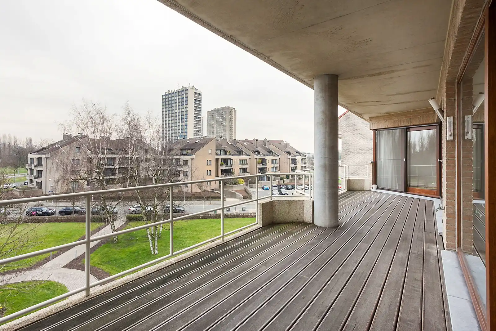 Ruim appartement met terras foto 11