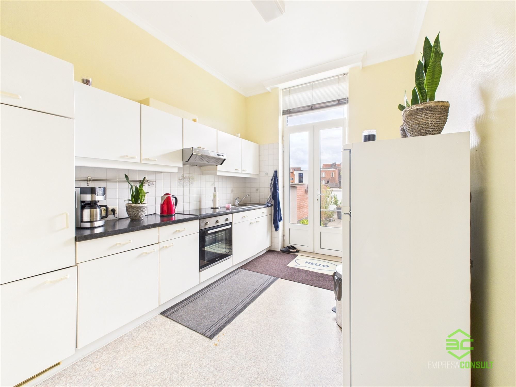 Ruime burgerwoning met groot achtergelegen magazijn! foto 15