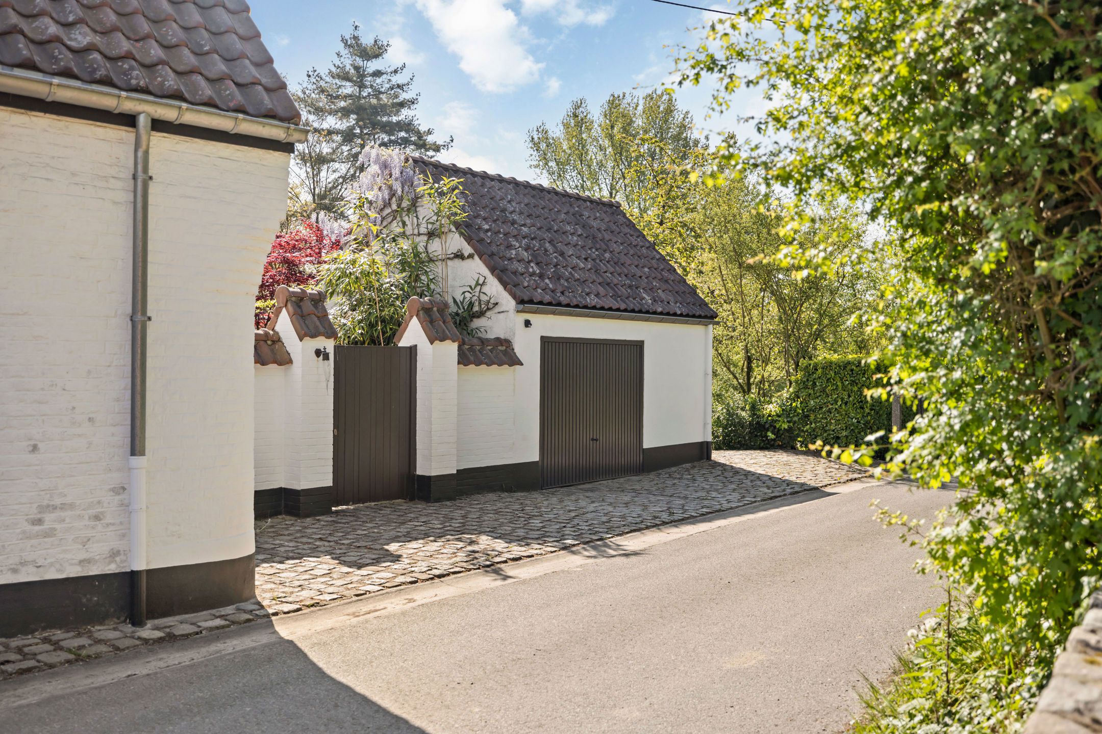 Met smaak gerenoveerde landelijke woning op +/- 63a foto 6