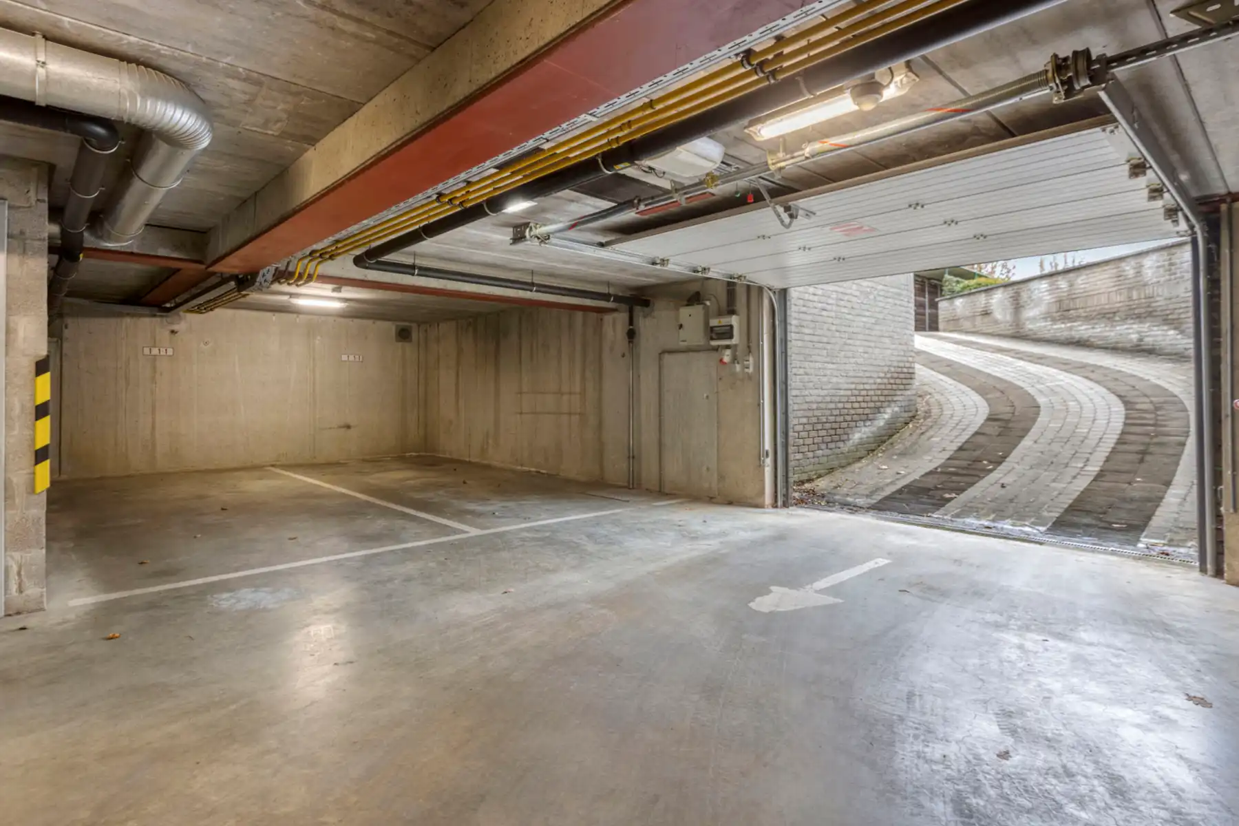 Zuid gelegen appartement met 2 slaapkamers + 2 parkings+2 bergings foto 30