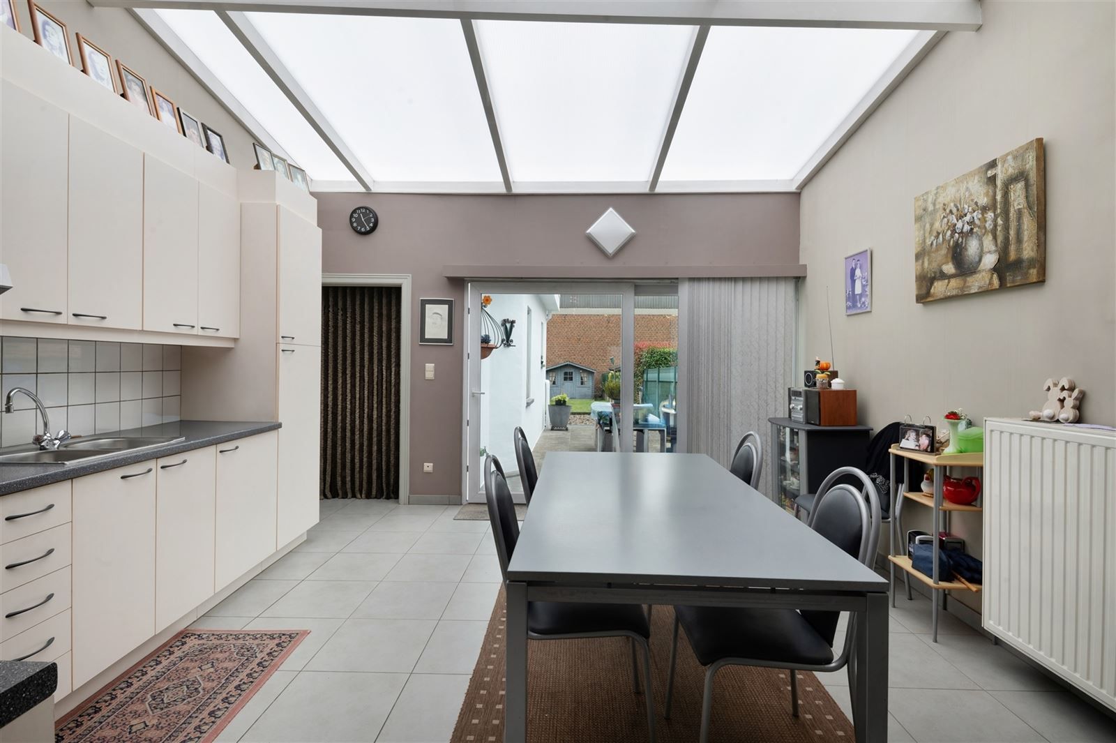 Gezinswoning met tuin op 2are in centrum Geraardsbergen foto {{pictureIndex}}