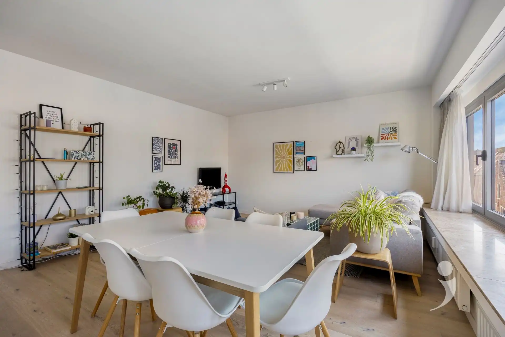 Recent gerenoveerd appartement in hartje Leuven! foto 6
