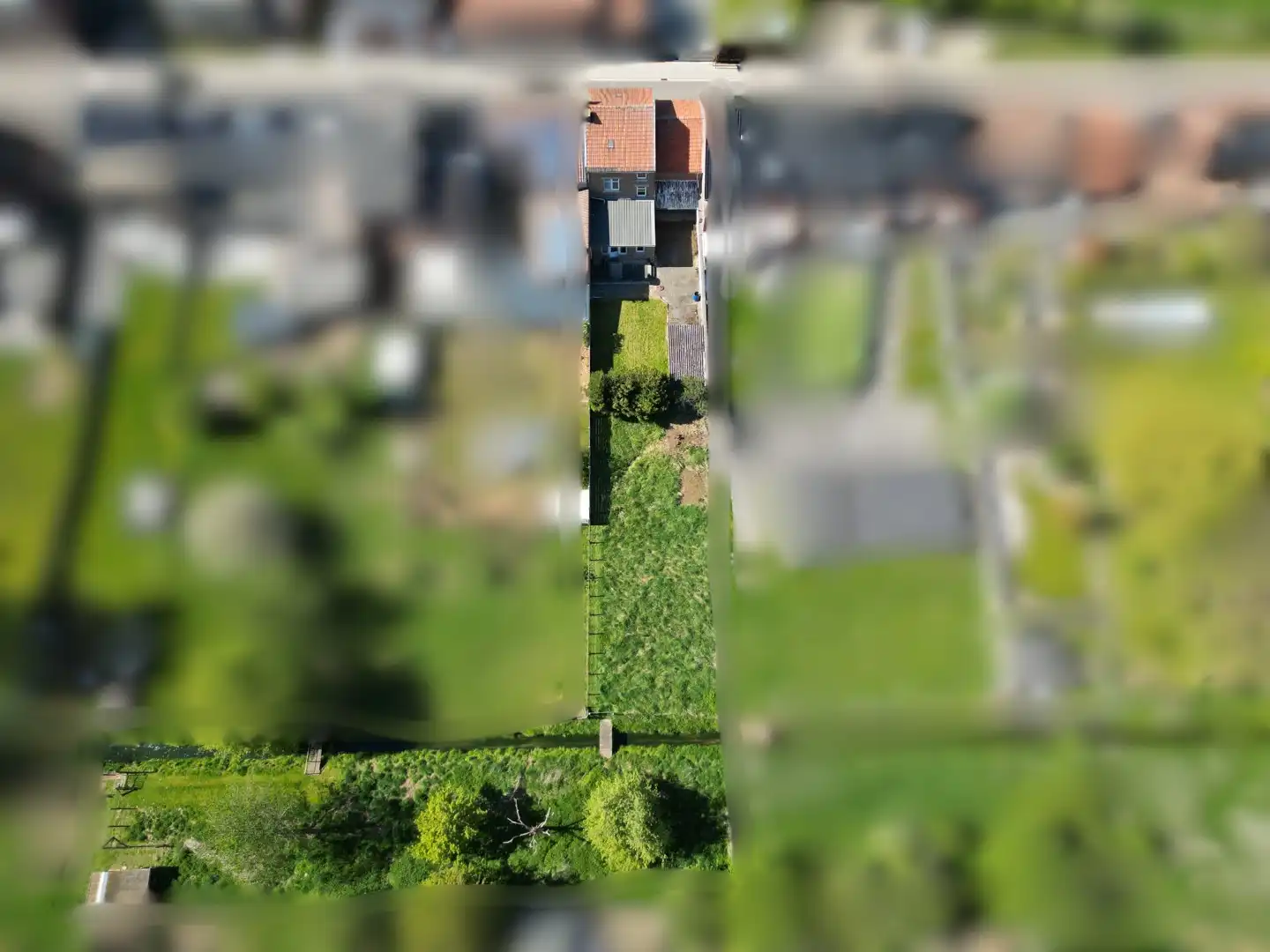 CHARMANTE WONING MET KARAKTER, RUIMTE EN UITZONDERLIJK POTENTIEEL OP RUIM PERCEEL foto 4