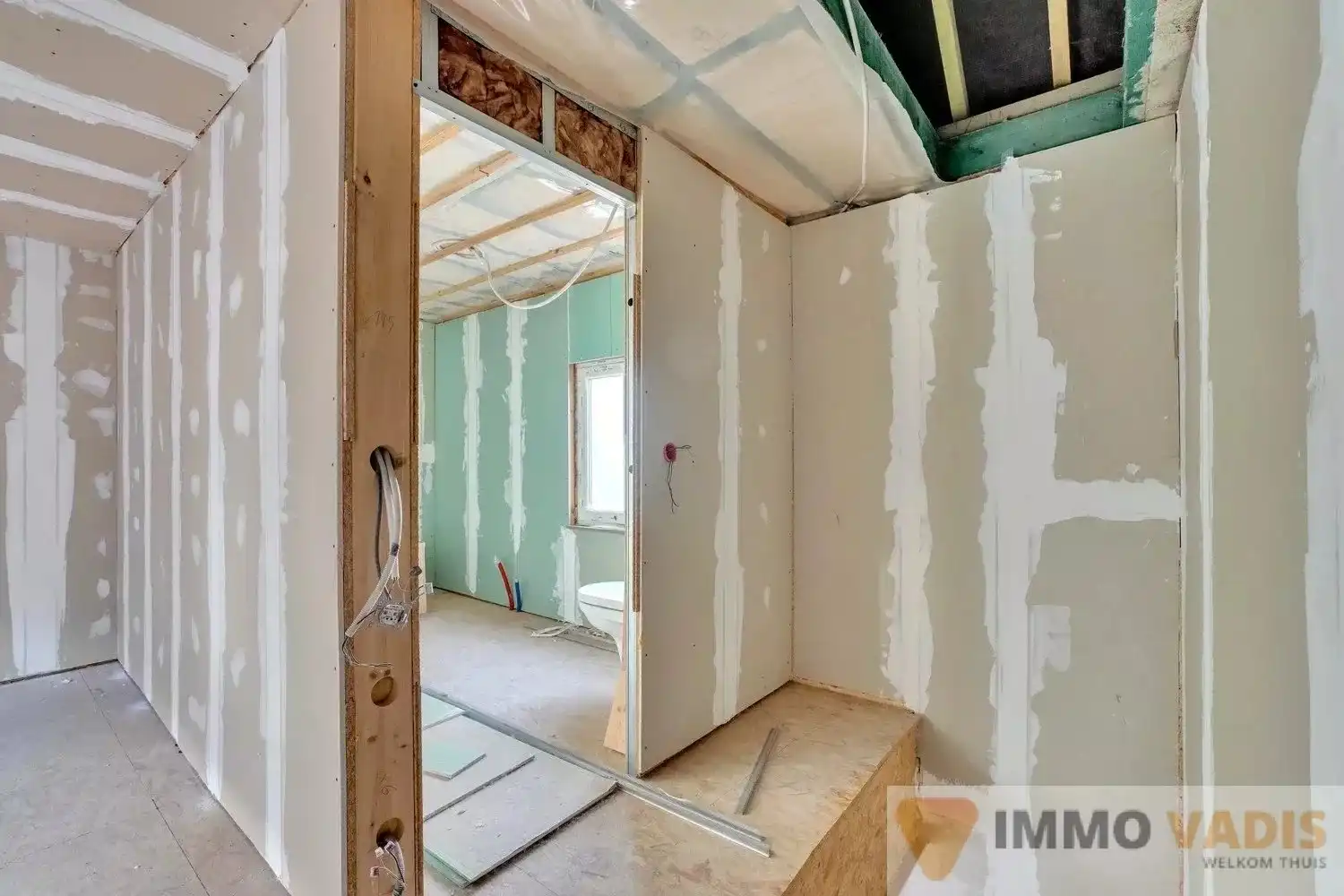 Gerenoveerde casco rijwoning in het hart van Tongeren foto 13