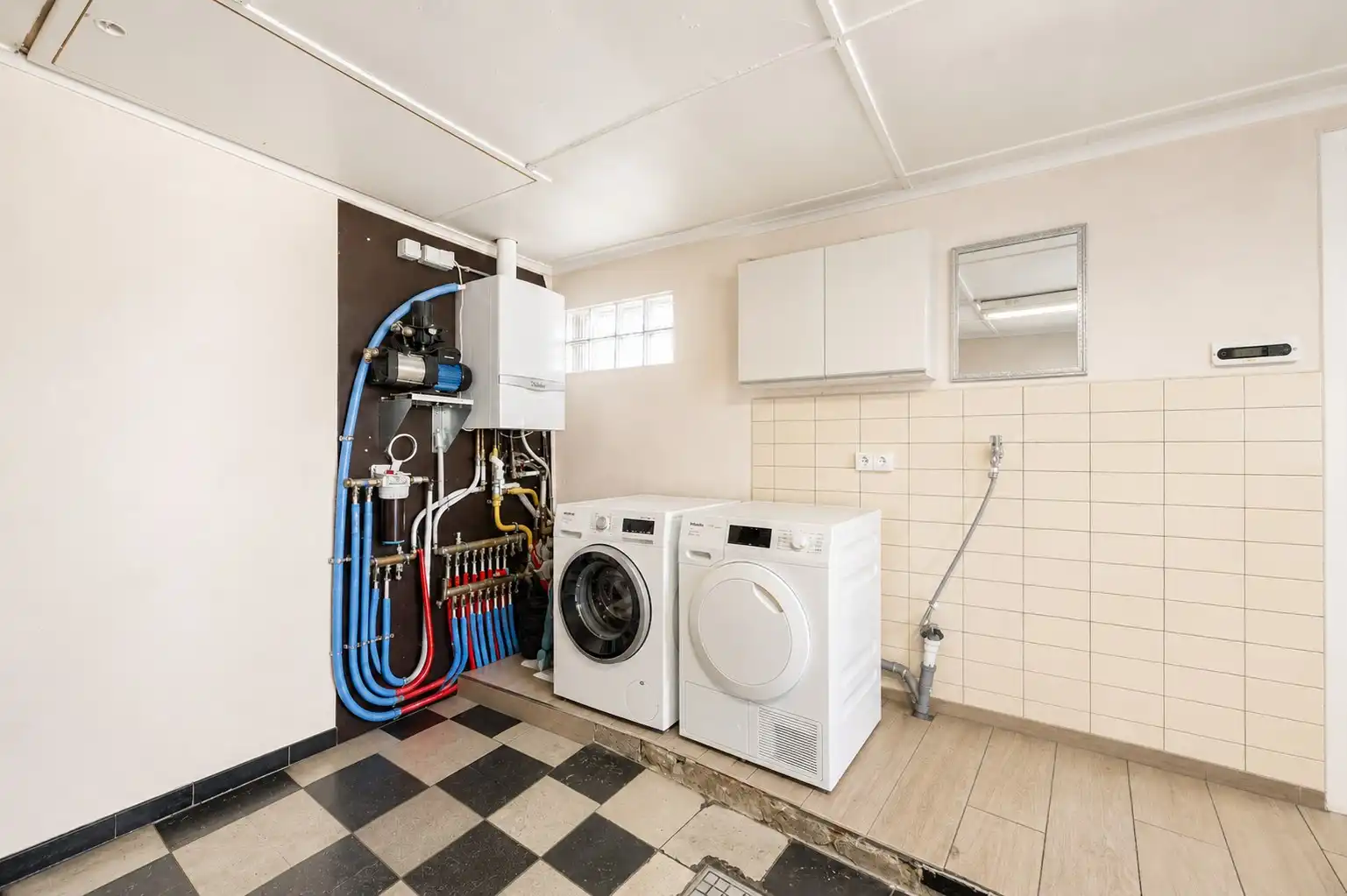 HALF OPEN BEBOUWING OP 267 m² MET GUNSTIGE LIGGING  foto 10