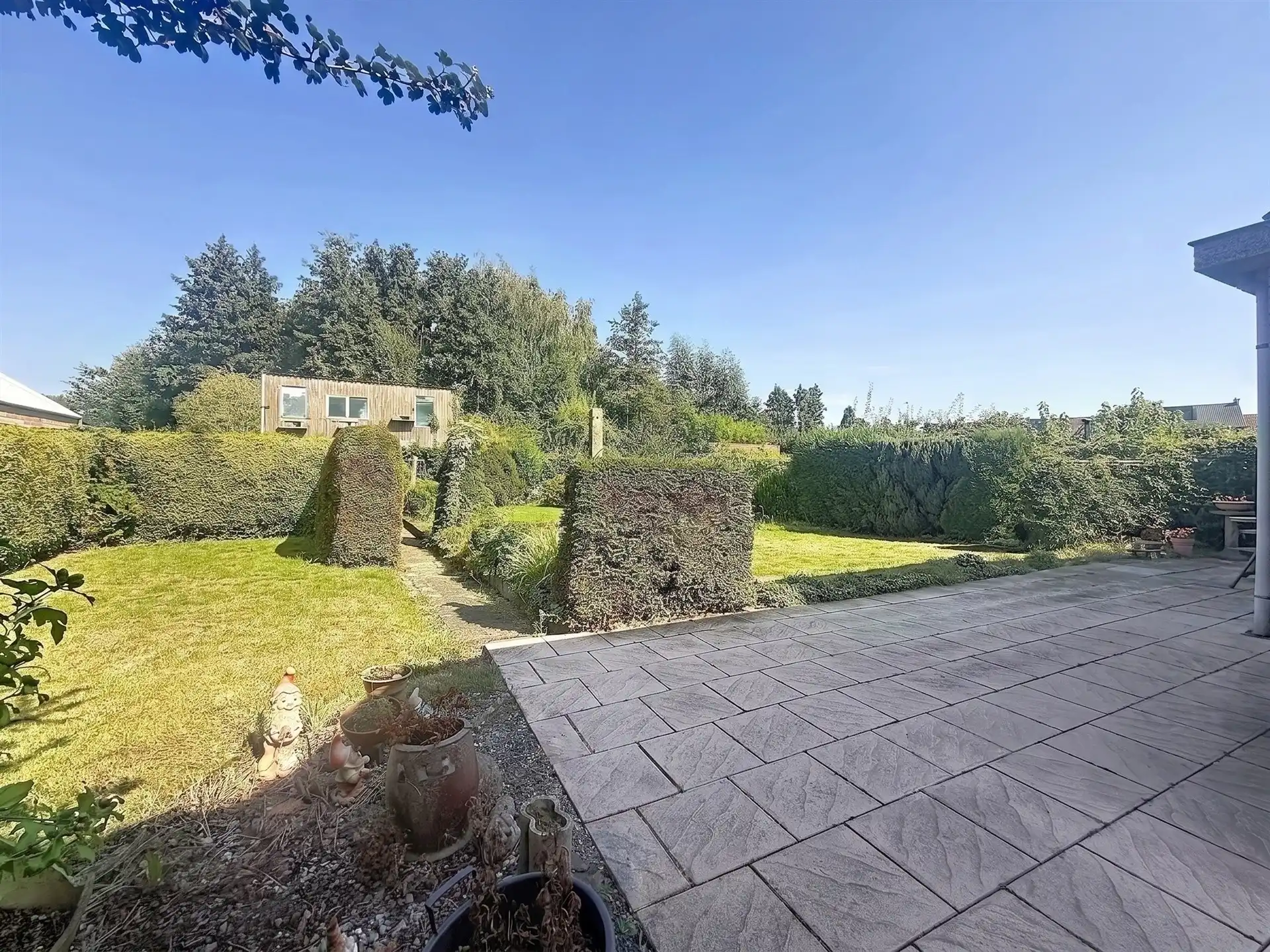 Ruime halfopen bebouwing op perceel van 602m² foto 16