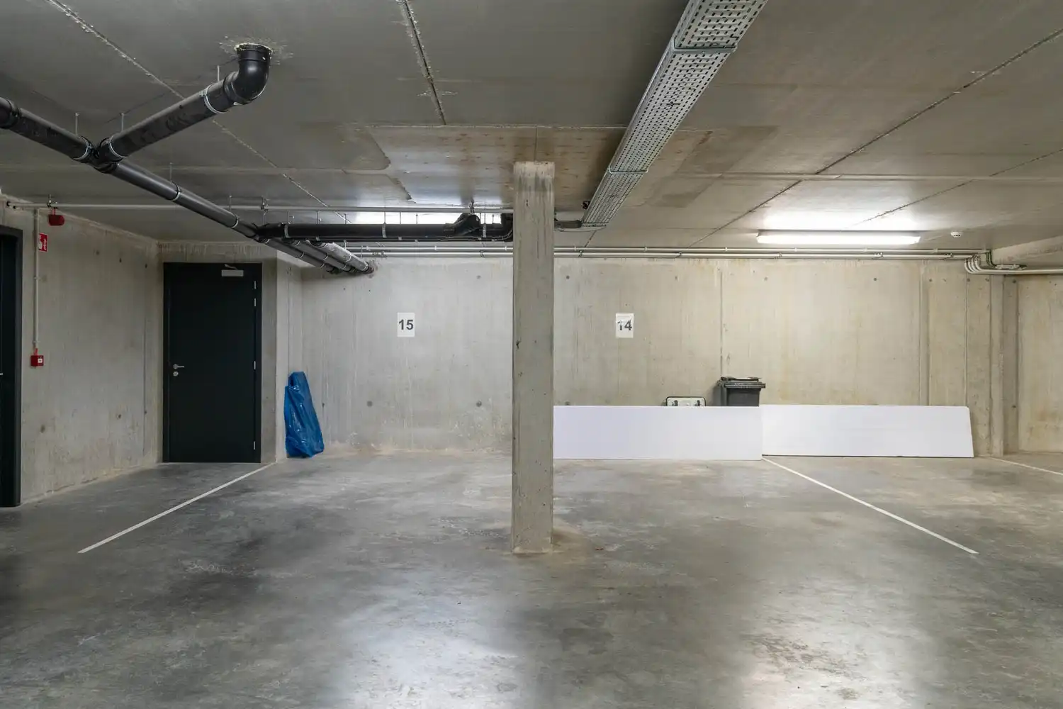 Recent, modern twee-slaapkamer appartement inclusief kelder en twee ondergrondse autostaanplaatsen te Werchter ! foto 22