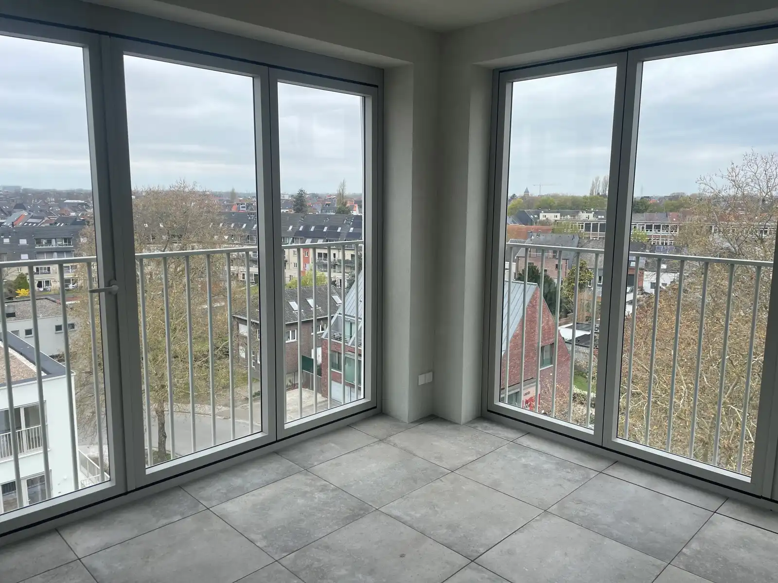 Leemans Immobiliën presenteert u  dit uitzonderlijk energiezuinig nieuwbouwappartement! foto 7