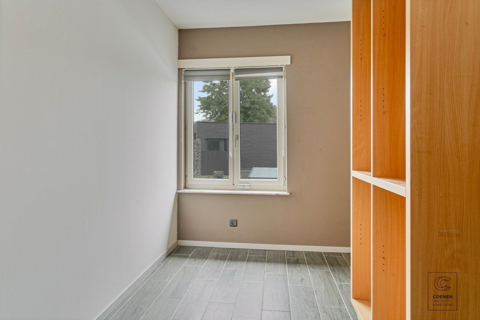 Zeer ruime woning met bew. opp van 208 m², 4 à 5 slpk's en ruime tuin met zwembad te Kessel foto 16