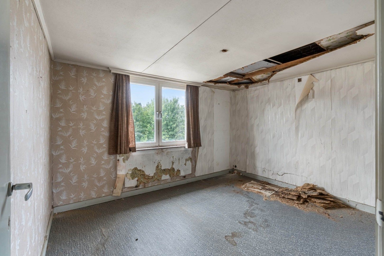 Multifunctioneel gebouw op een zichtlocatie langs een doorgangsweg net buiten het centrum van Bree!  foto 18