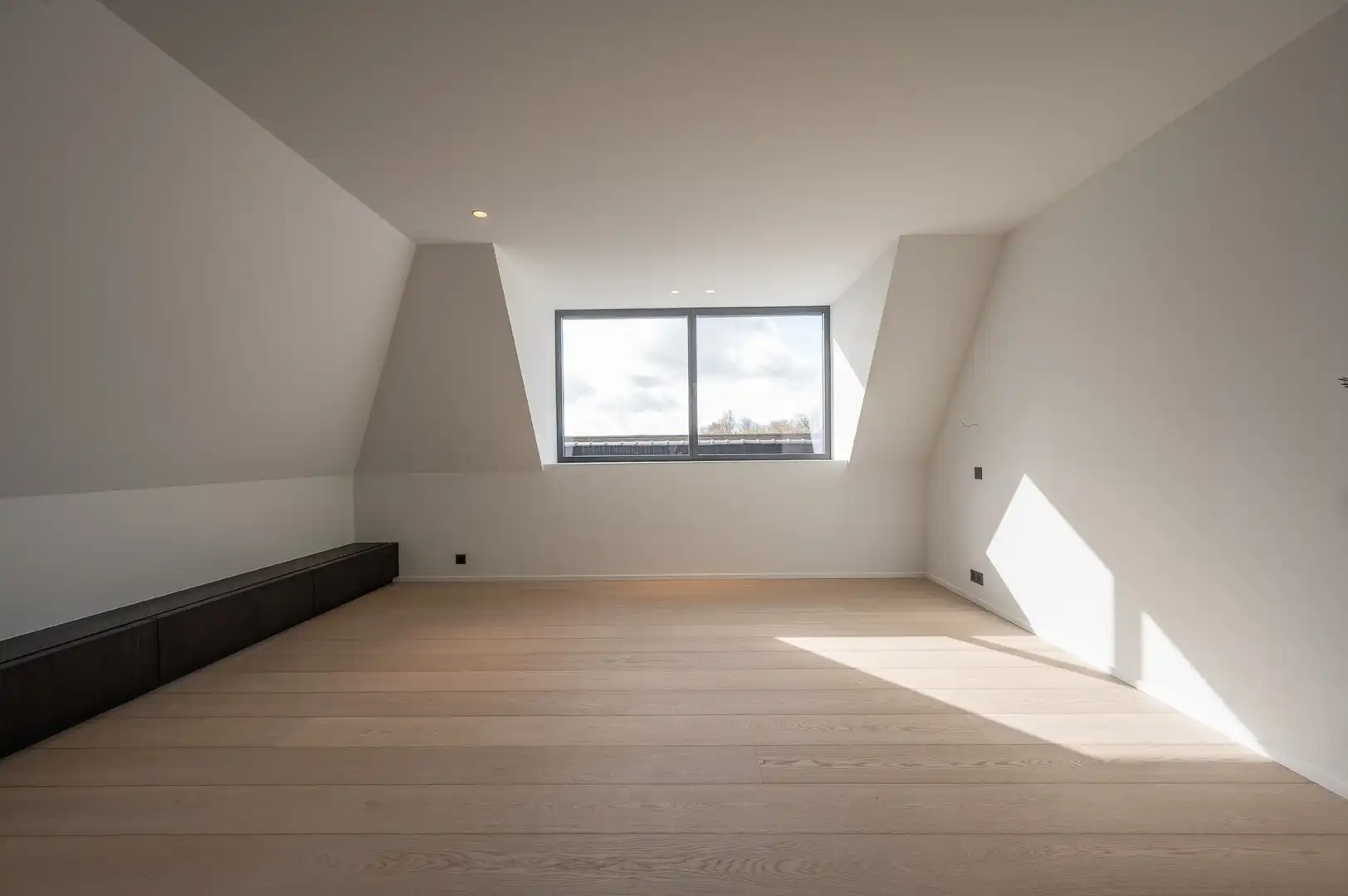 Uitzonderlijke luxueuze nieuwbouwvilla met zwembad in een residentiële buurt te Knokke foto 32