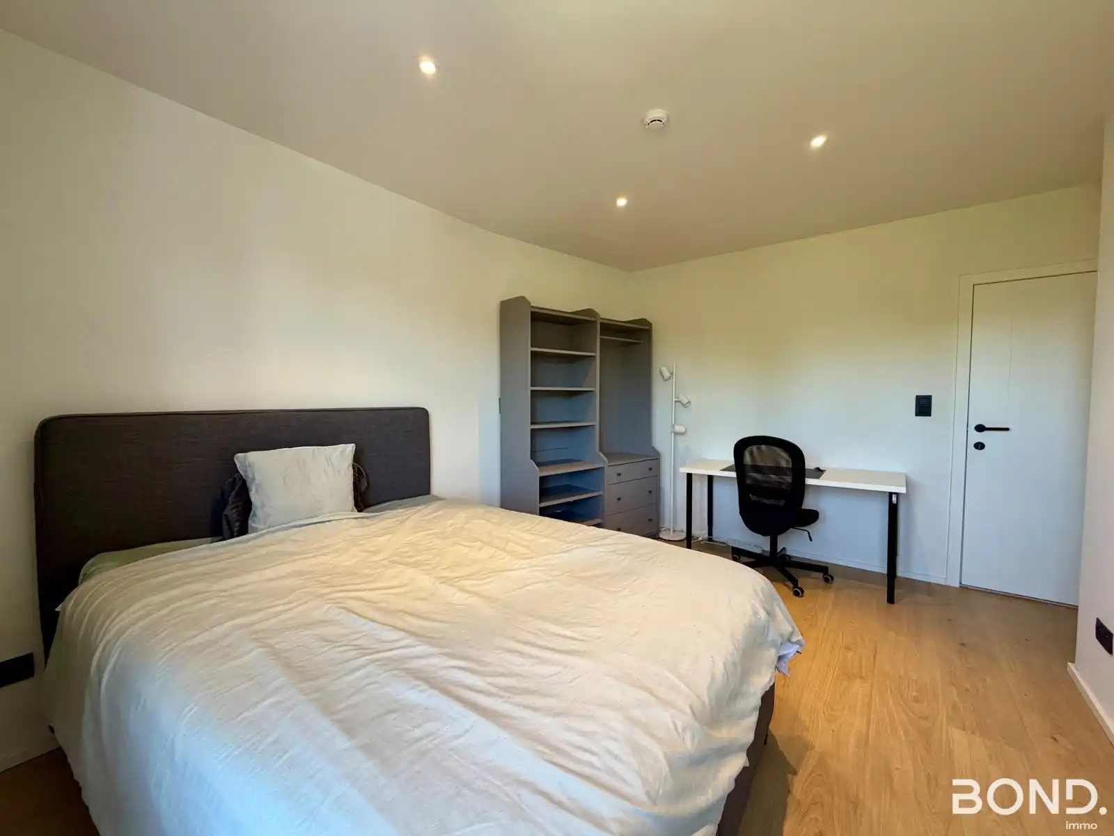 Luxueus gemeubeld appartement in hartje Leuven! foto 15