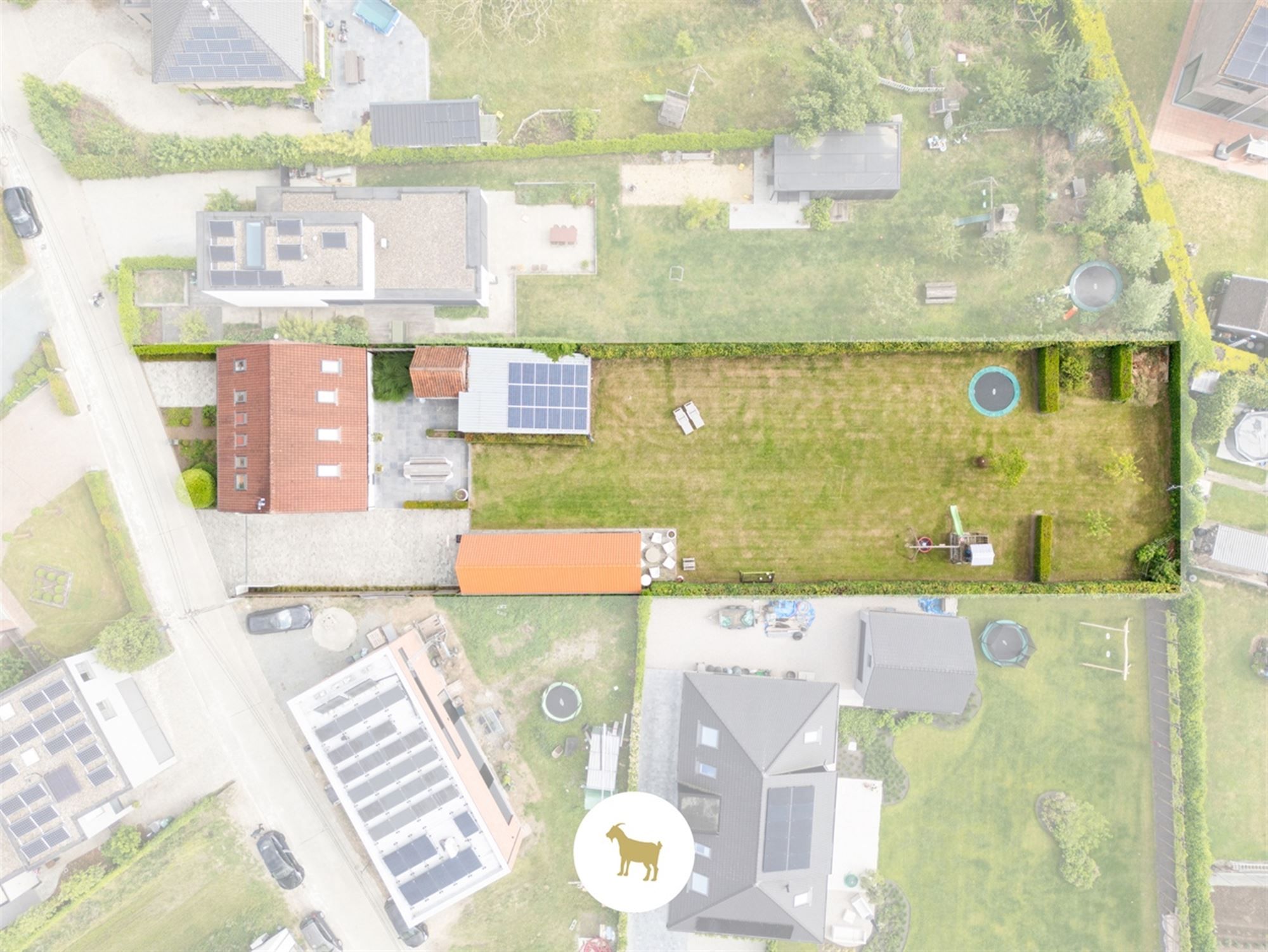 Ruime, INSTAPKLARE OPEN BEBOUWING met 3 SLAAPKAMERS, BUREAU en losstaande GARAGE op een PERCEEL van 1.180m² foto 21