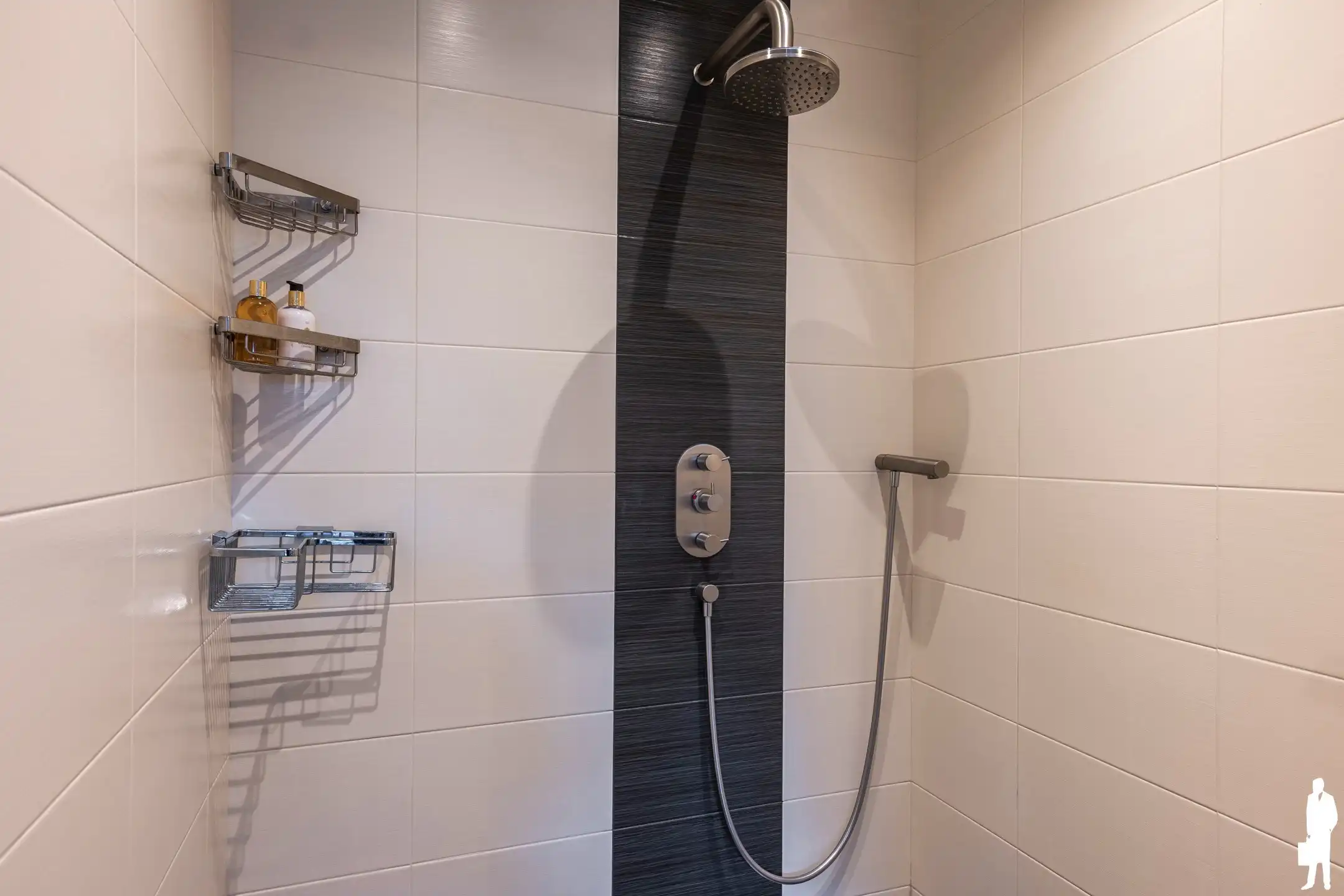 Architectenvilla: B-label, 5 à 6 slpk., 3 bk., nabij Nederl. foto 17