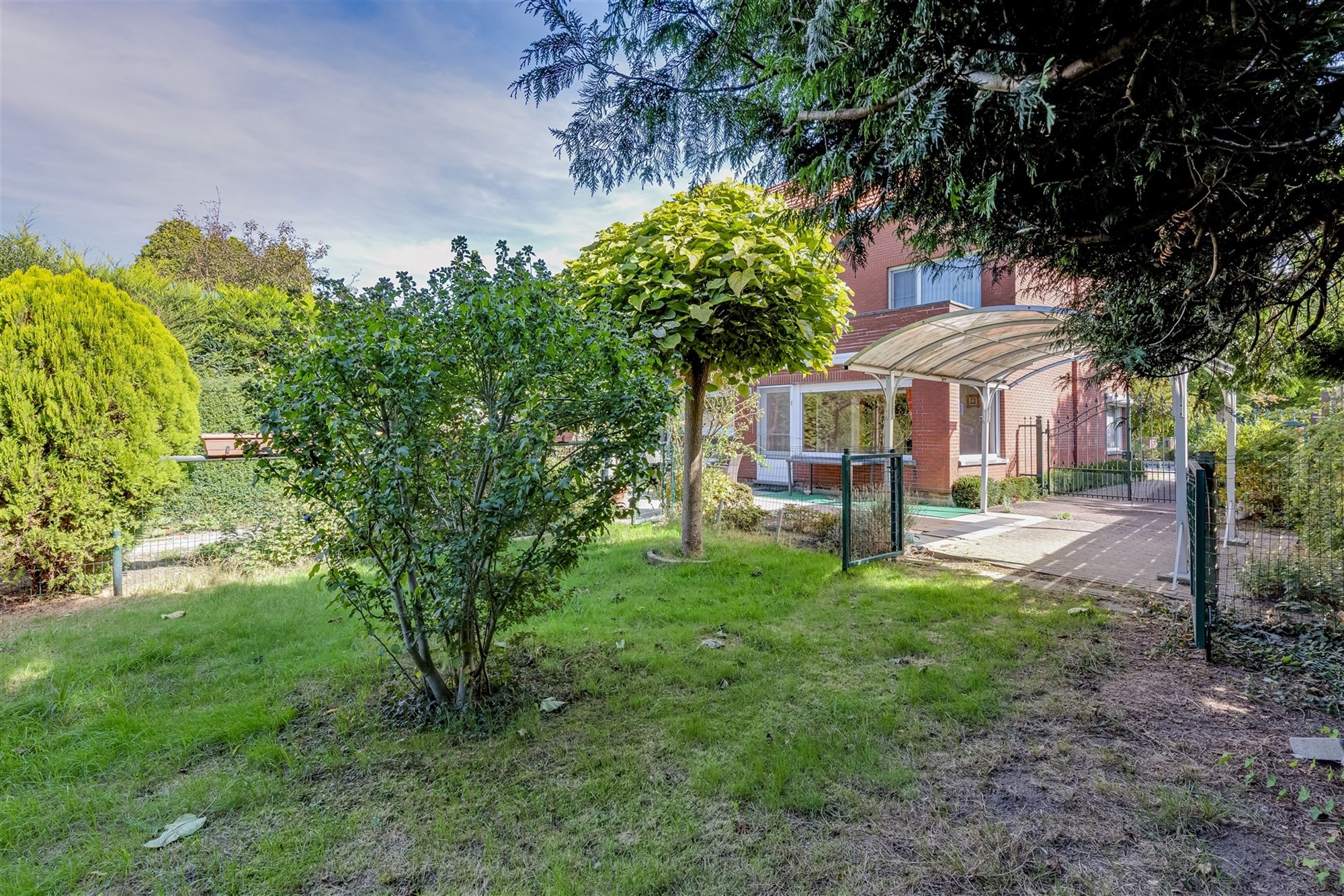 Te renoveren woning met 3 slpk, terras en ruime tuin in Wommelgem! foto 24