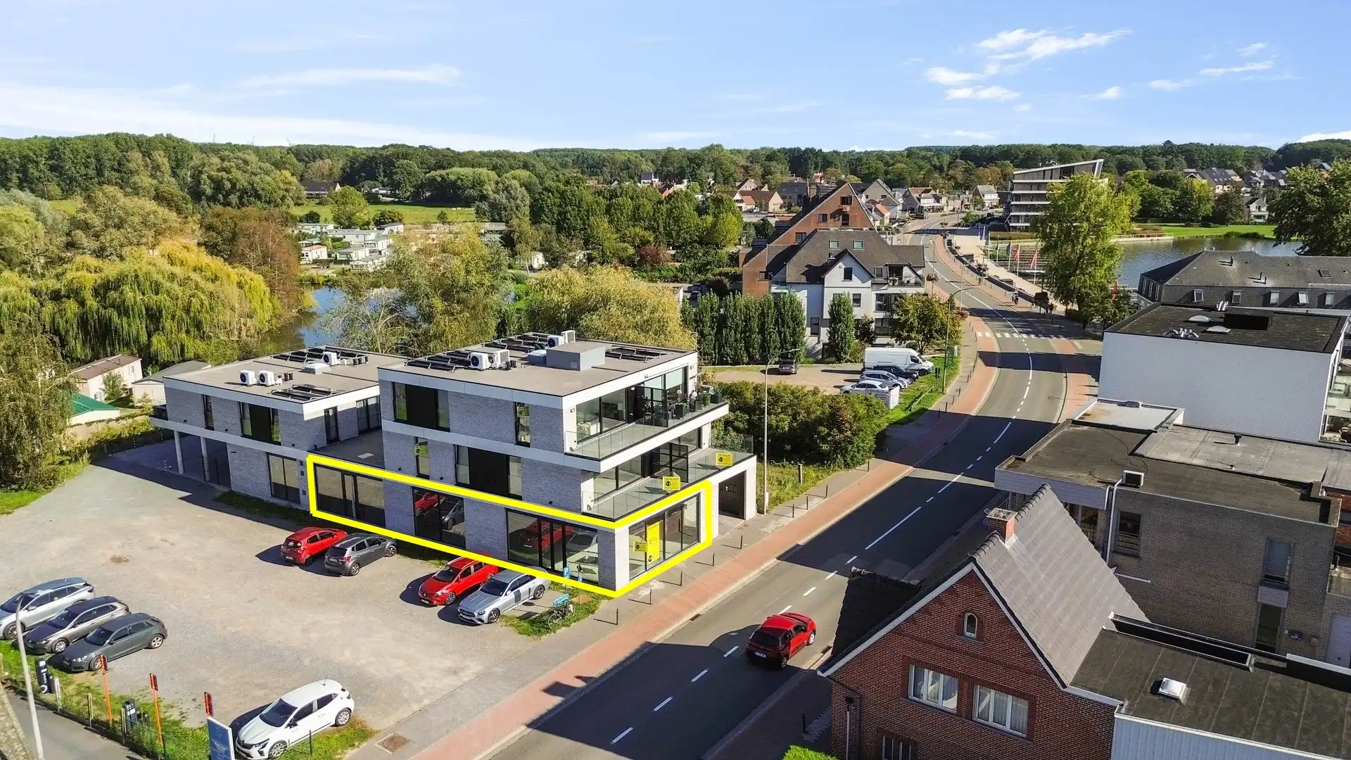 Commerciële ruimte te koop Donklaan 170 - 9290 BERLARE