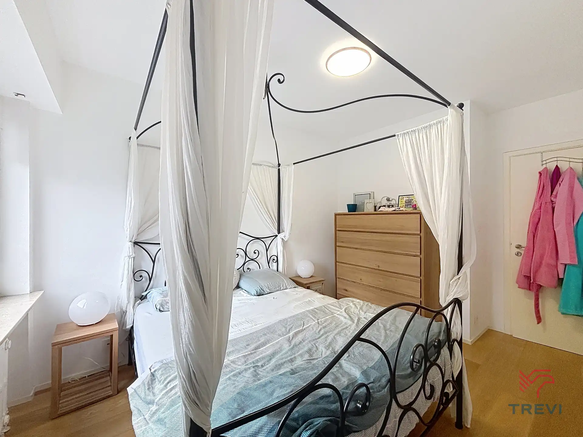 Mooi appartement met 2 slaapkamers vlakbij het Dumontplein foto 9