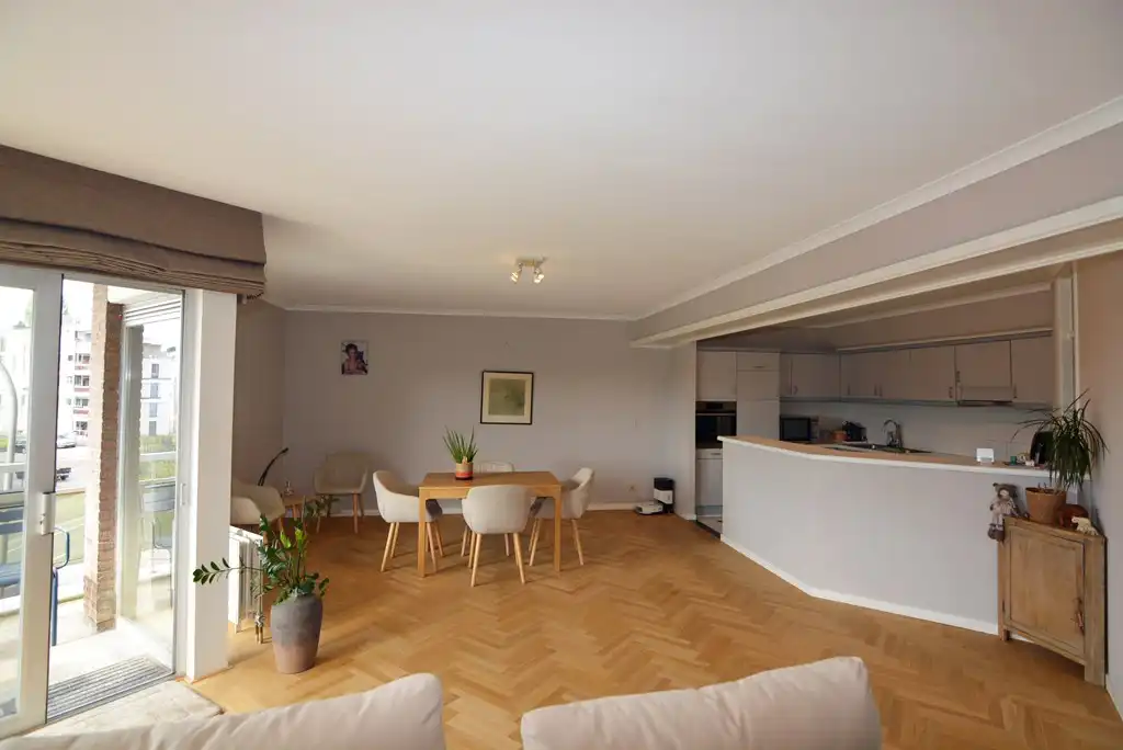 Energiezuinig appartement (144 m²) met 2 slpk, balkon, kelderberging en garage. foto 7