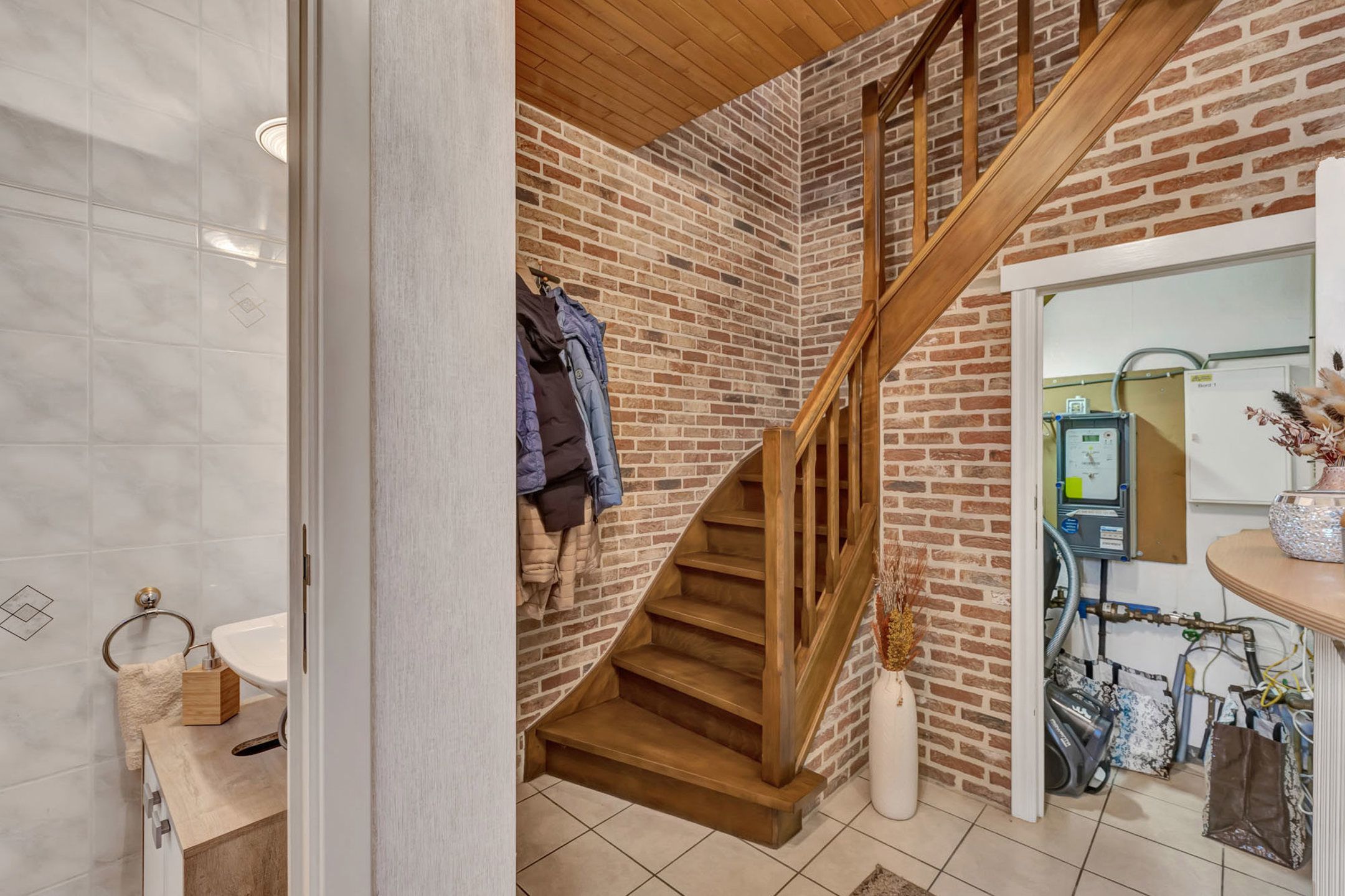 Instapklare HOB met 3 slpks, garage en tuin foto 2